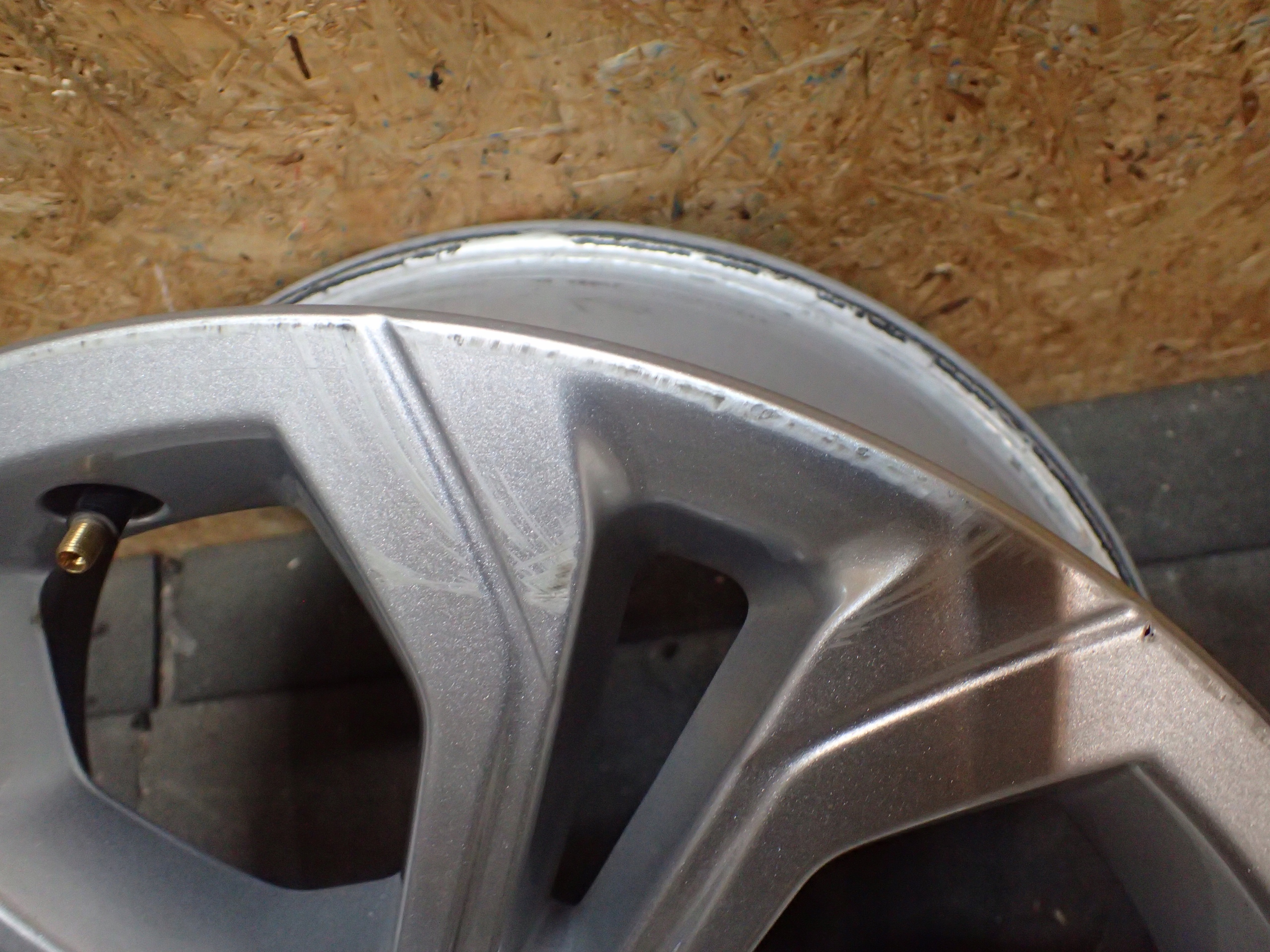 disk hliníkový LAND ROVER 18" 5X108 8J ET45