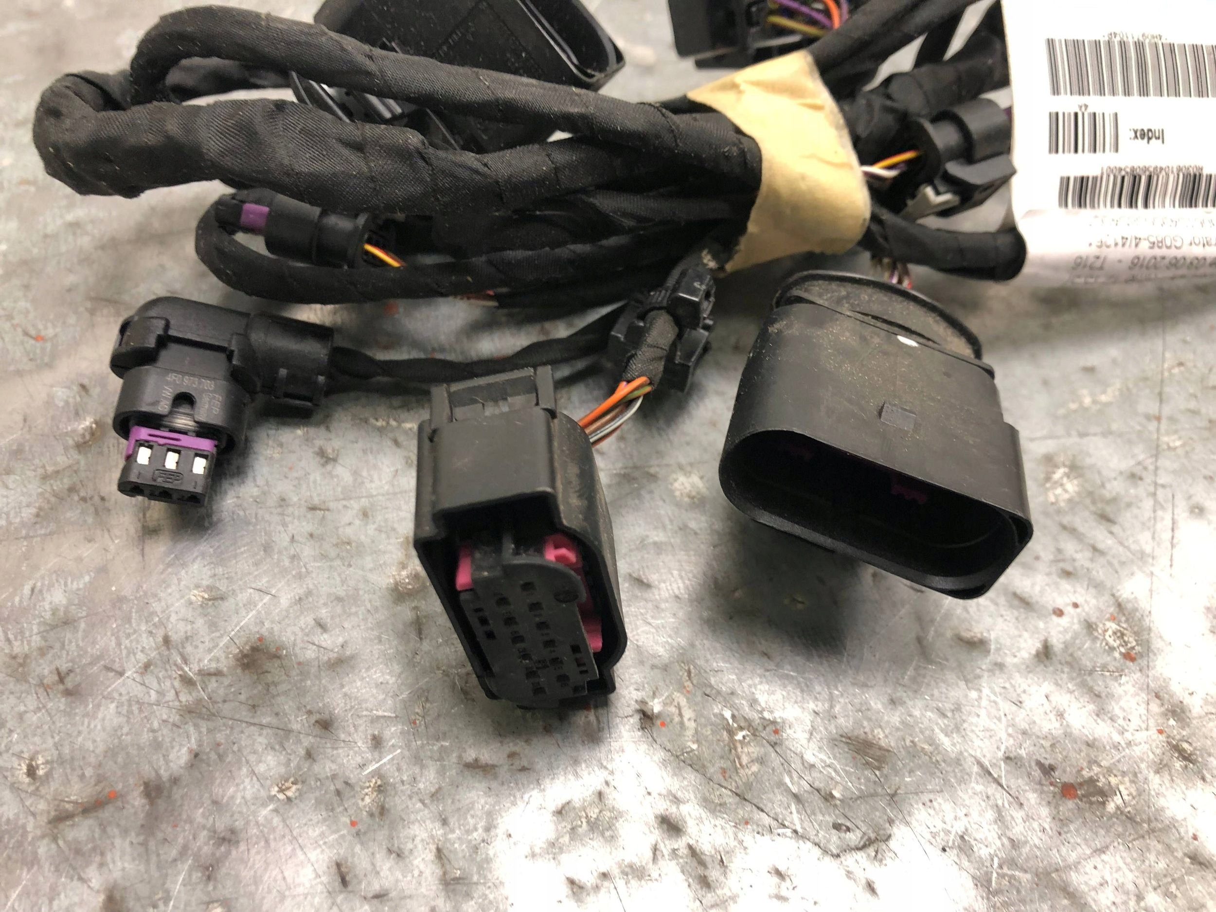 Câblage PDC Arrière AUDI A8 D4 4H0971104R