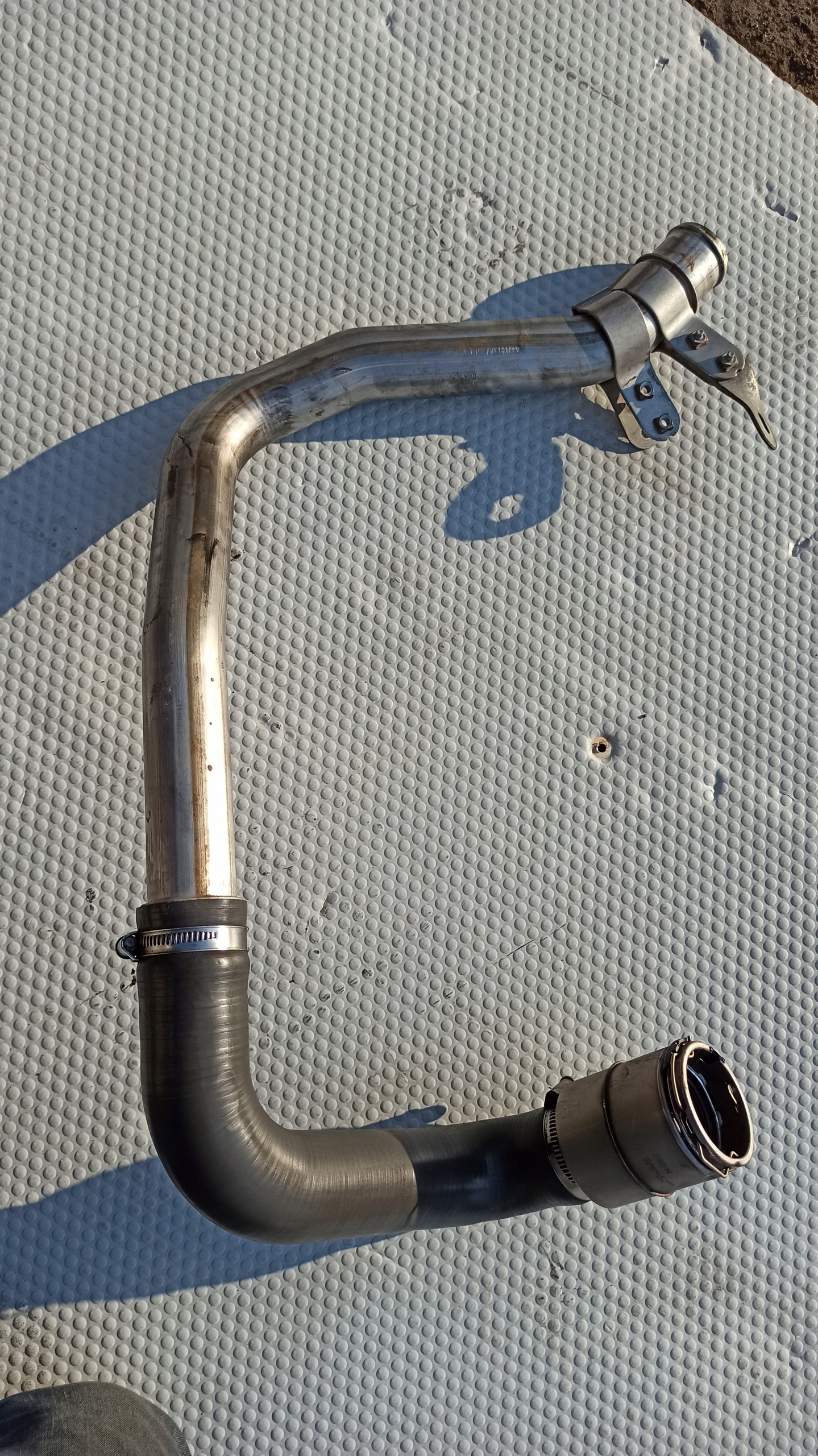 труба интеркулера Воздух мастер MOVANO 2.3