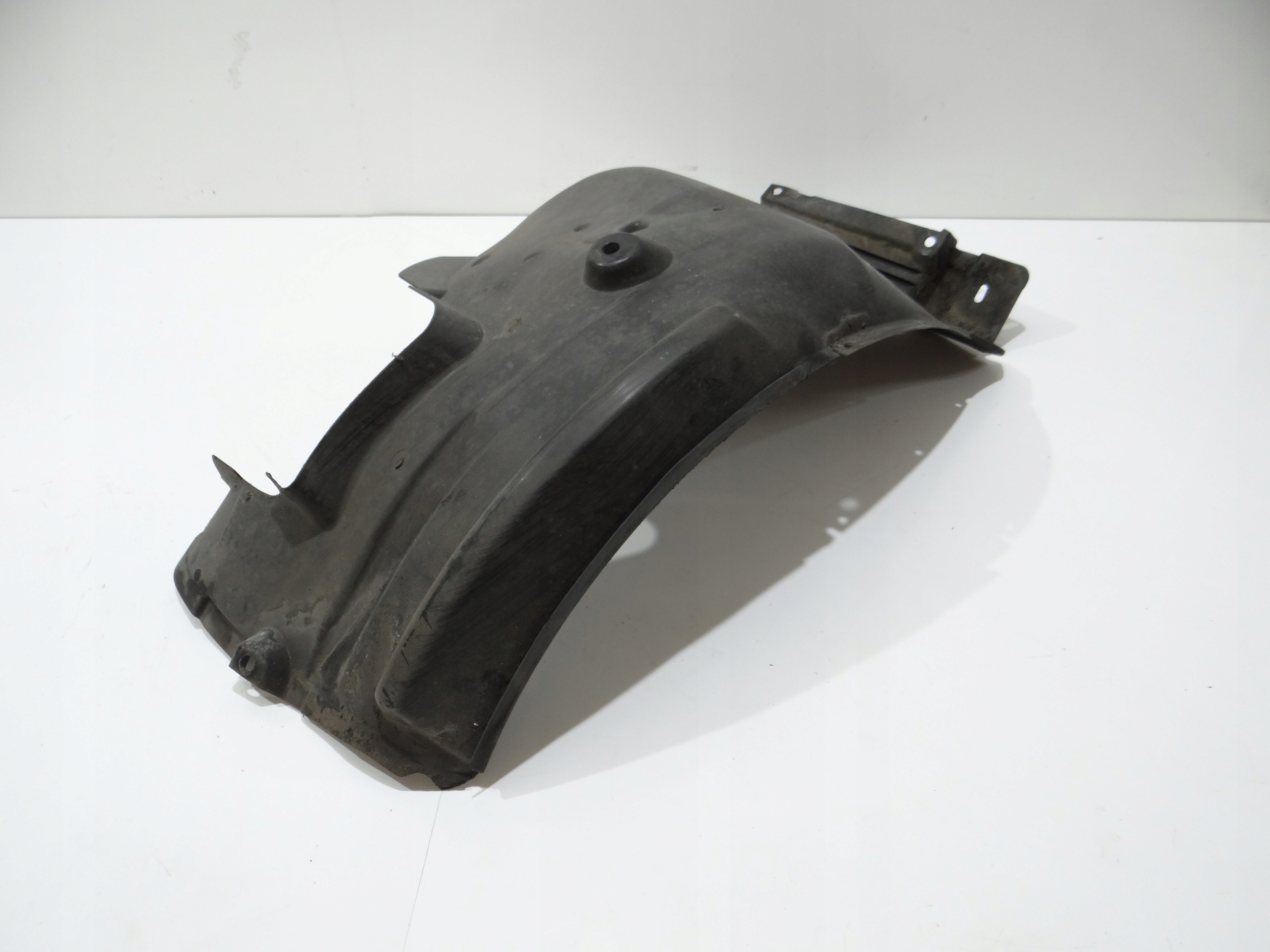 mudguard left front BMW E90 LCI M PAKIET 7059377 (17229552)