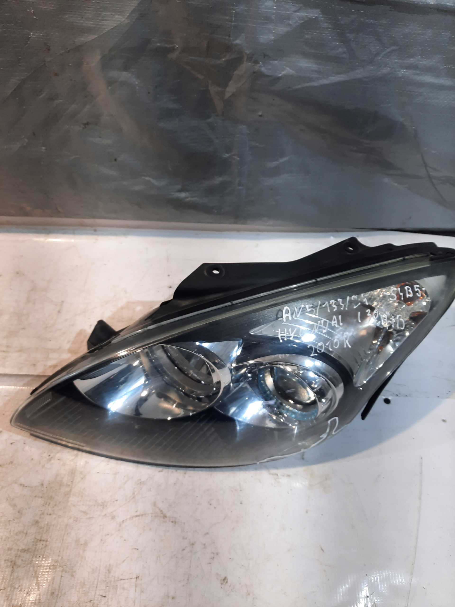 HYUNDAI I30 1.4B 80KW HB and 07- light front front left