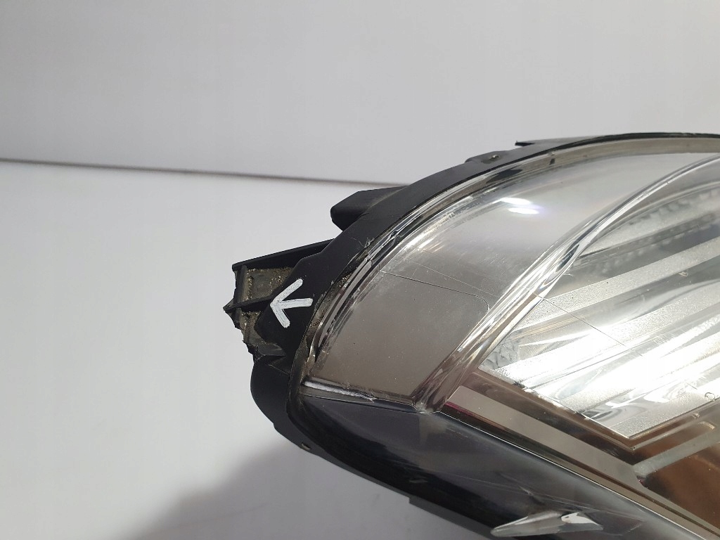 CITROEN C4 PICASSO PRZED LIFT LAMPA REFLEKTOR PRAWY PRZÓD XENON EUROPA Stan opakowania zastępcze