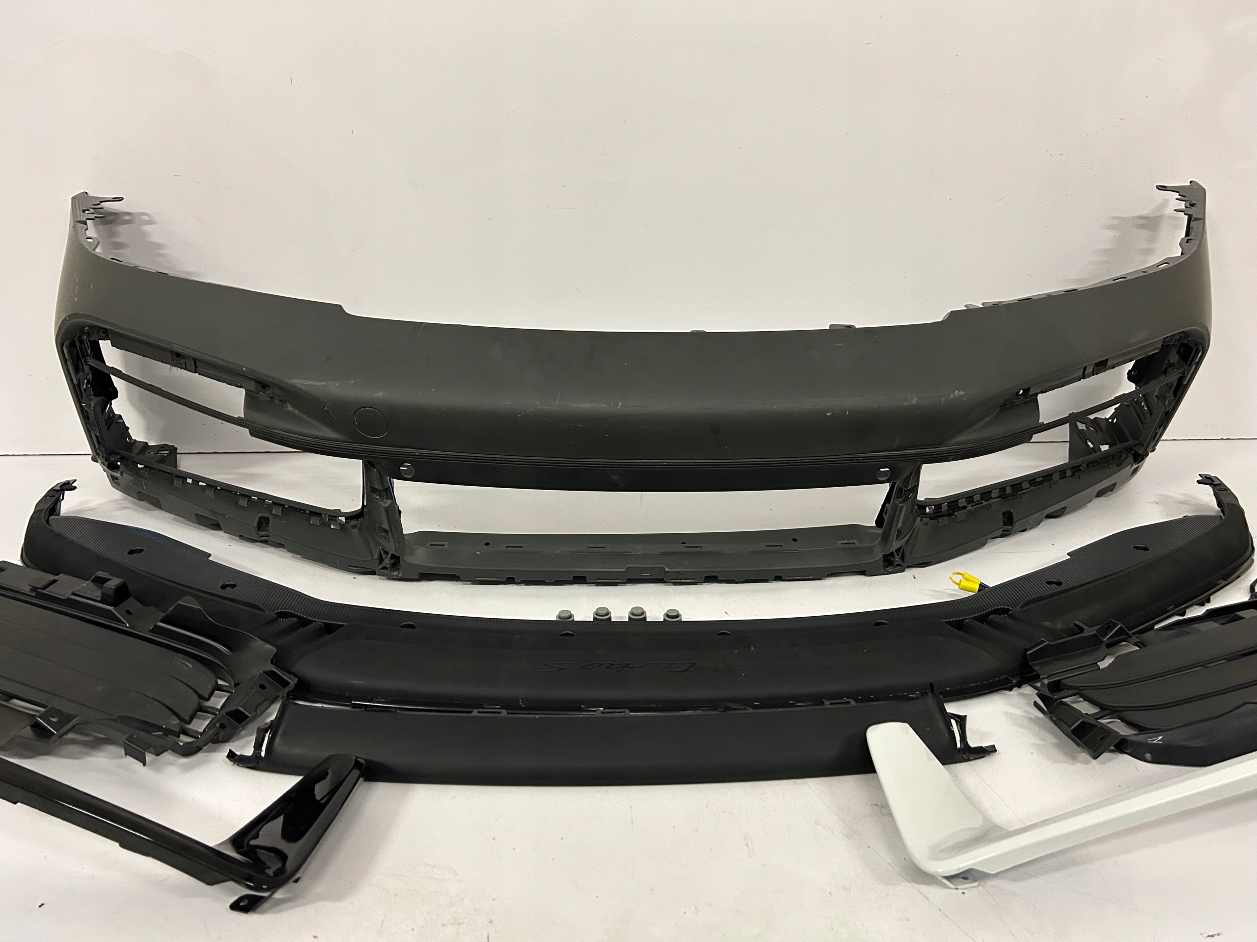 front bumper Front Bumper Porsche 911 992 Turbo, Turbo S AeroKit