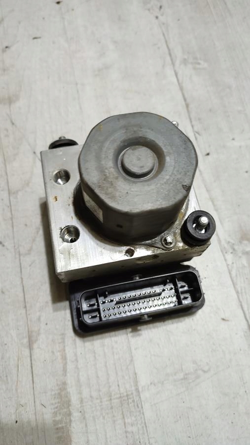 pump ABS Peugeot 308 II T9