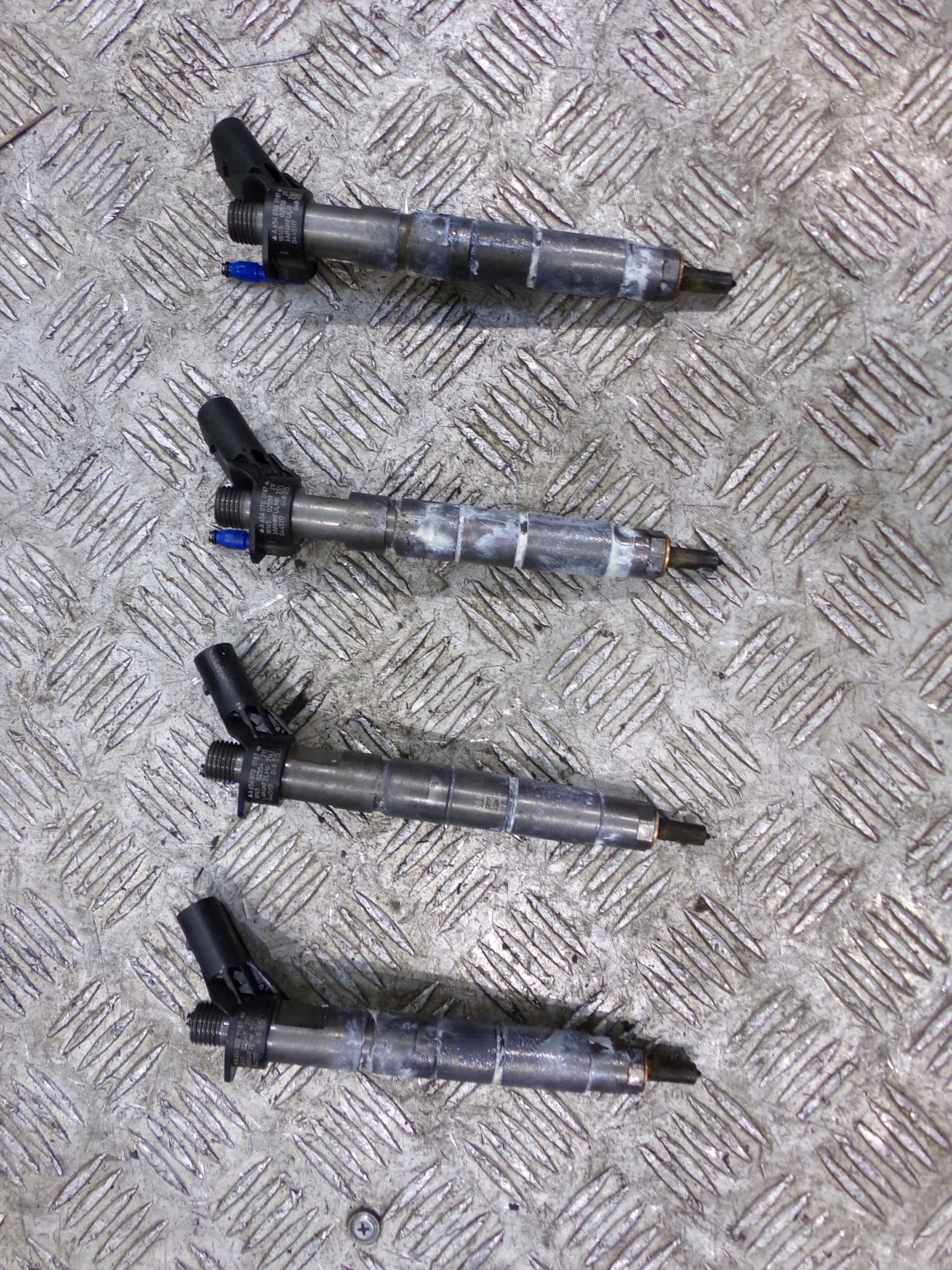 C W205 WTRYSKI PALIWA A6540700187 88ZCDIM MERCEDES