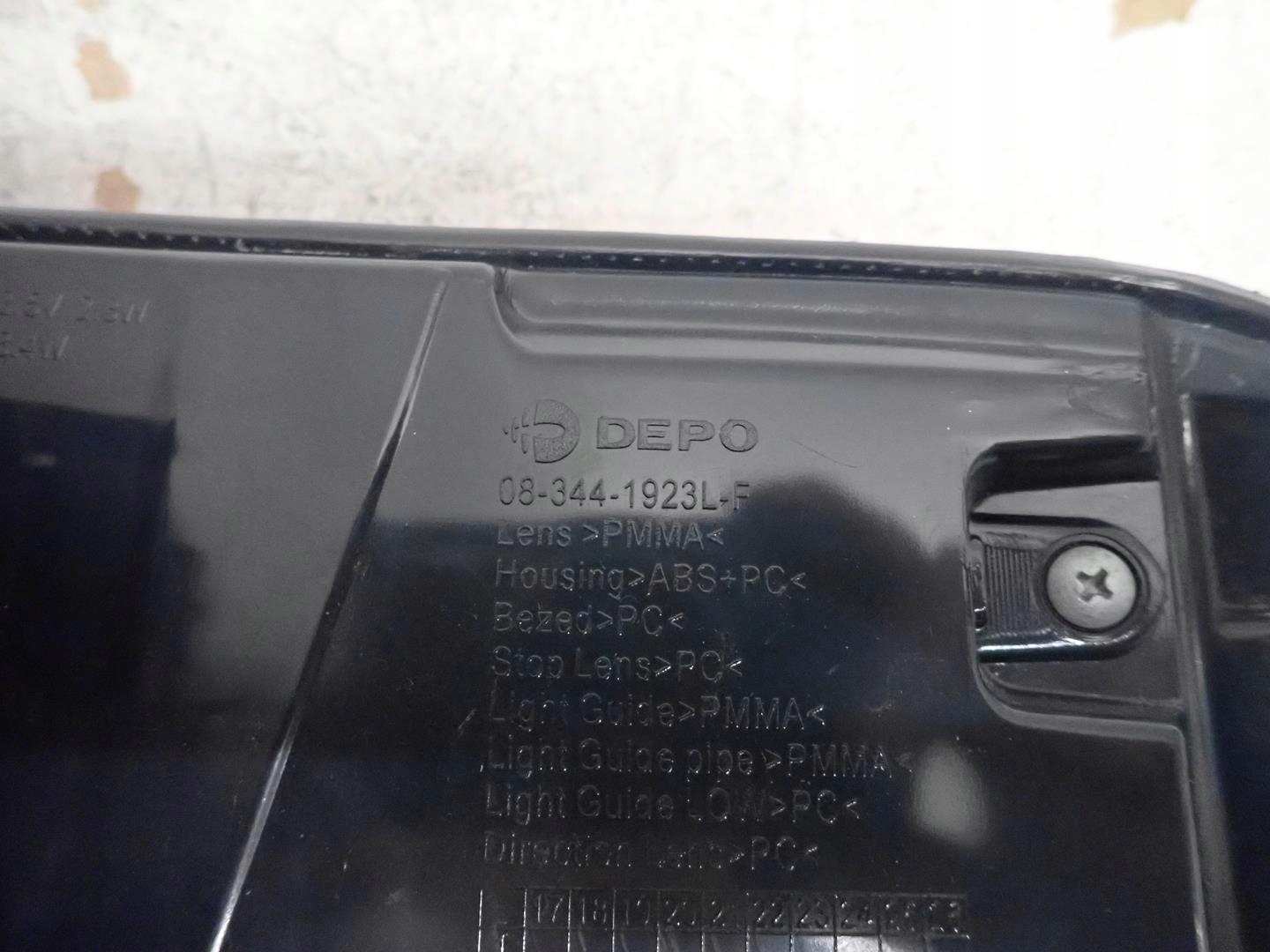 light rear part rear left BMW X1 F48 2016