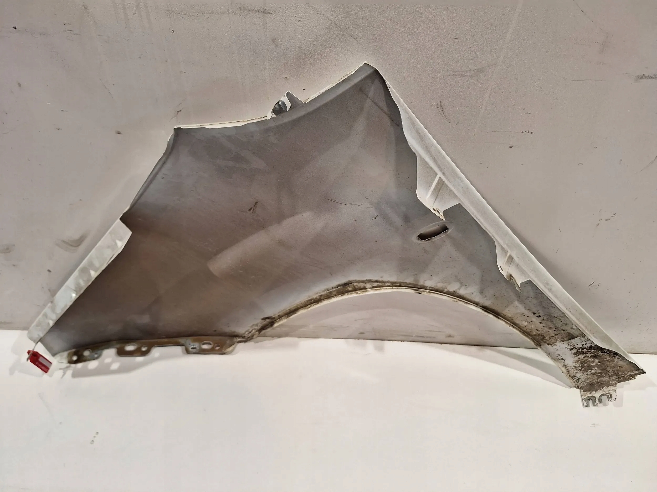 fender front right Citroen Berlingo IV 18
