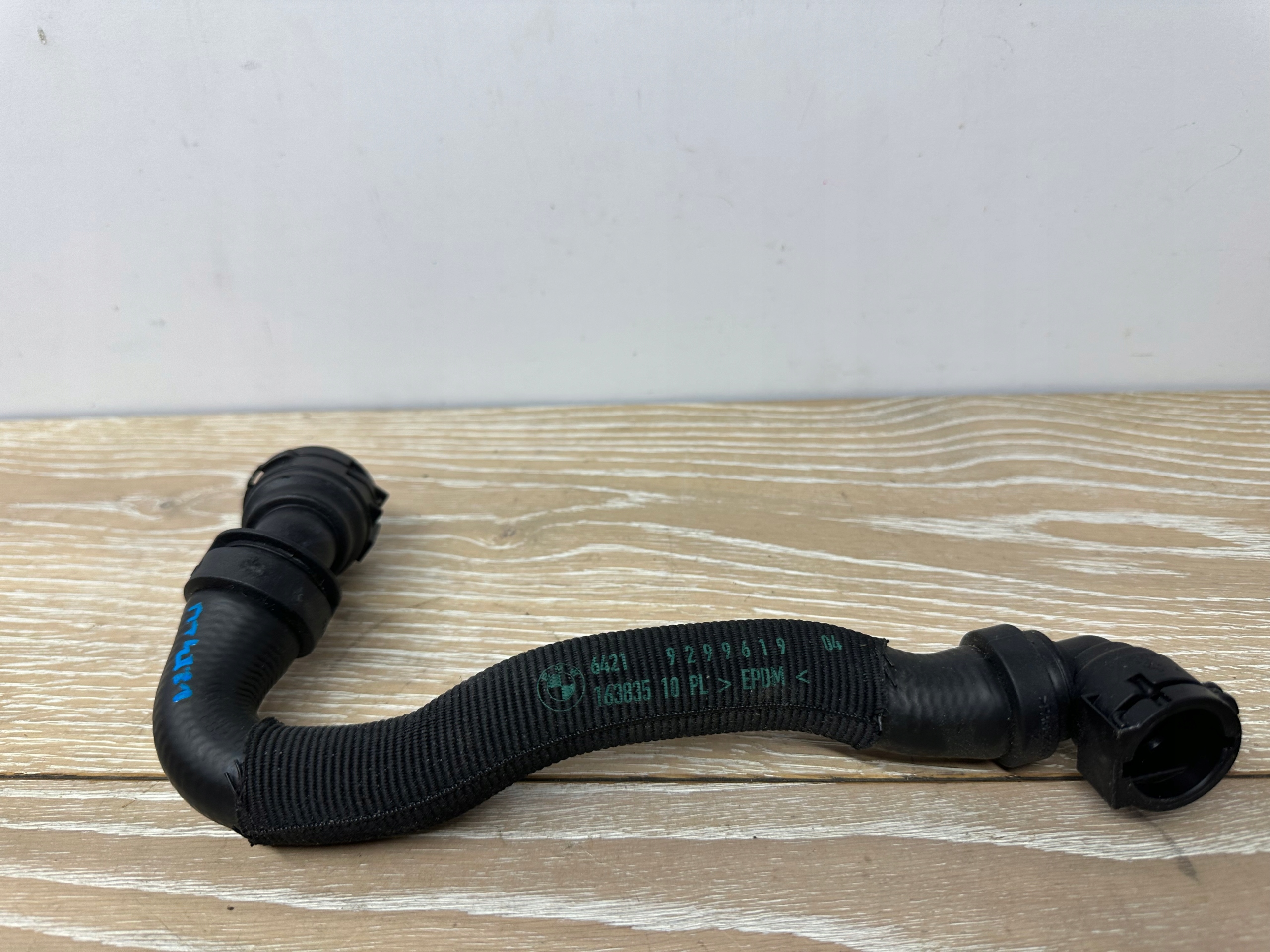 crijevo cijev prijenos vode BMW G30 G31 G11 G12 9299619