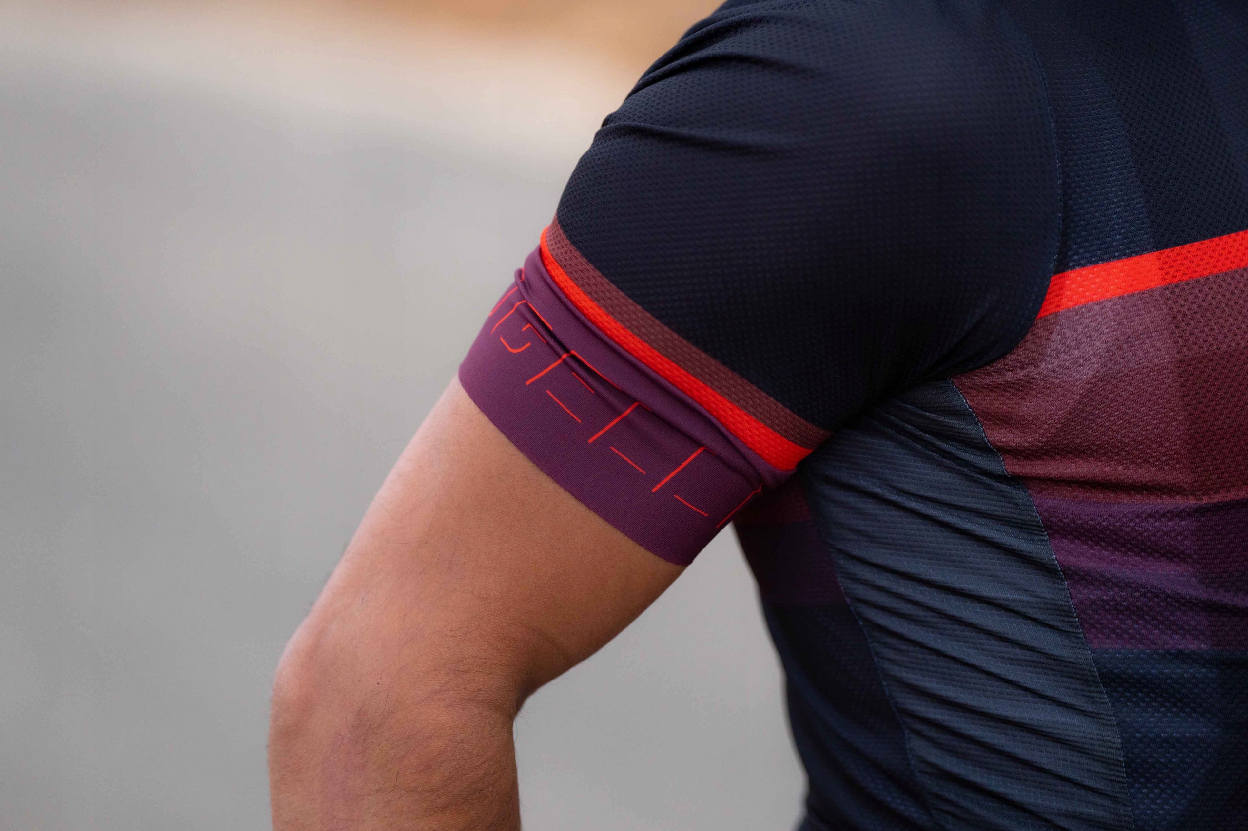 Rogelli Hero II - męska lekka koszulka rowerowa EAN (GTIN) 8720567057003