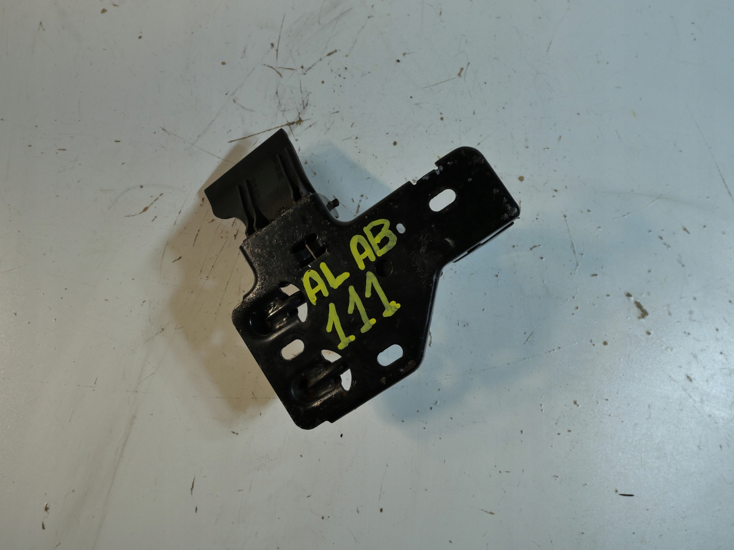 VW T5 lock RYGIEL bonnets 7H0823480A