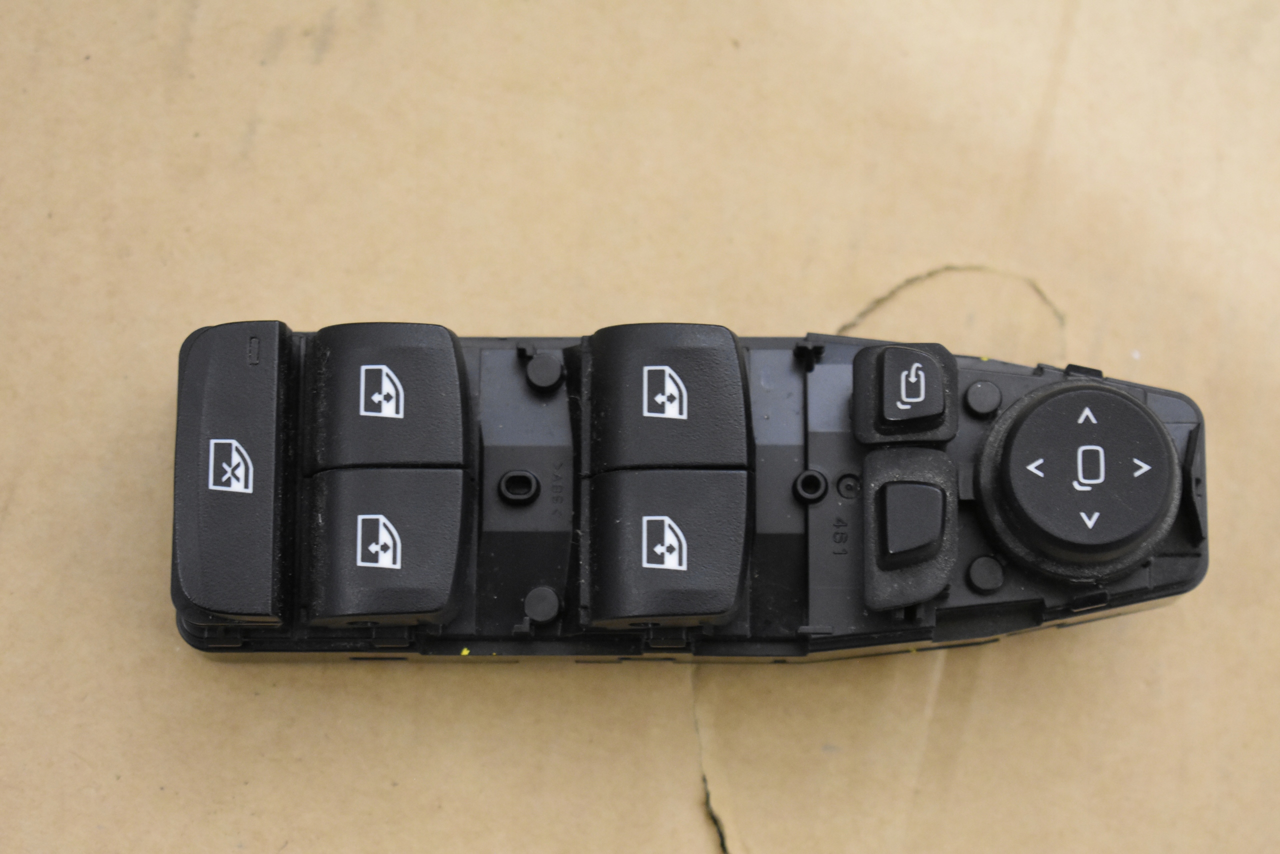 IDEALNY control panel of the window BMW G01 G02 G05 1
