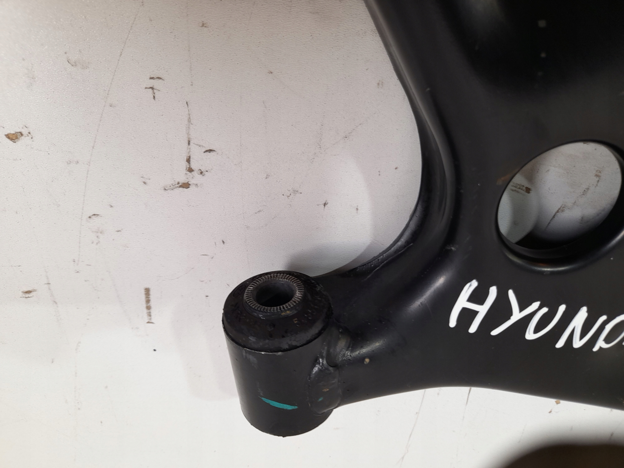 HYUNDAI I10 III arm front left 54500-K7100