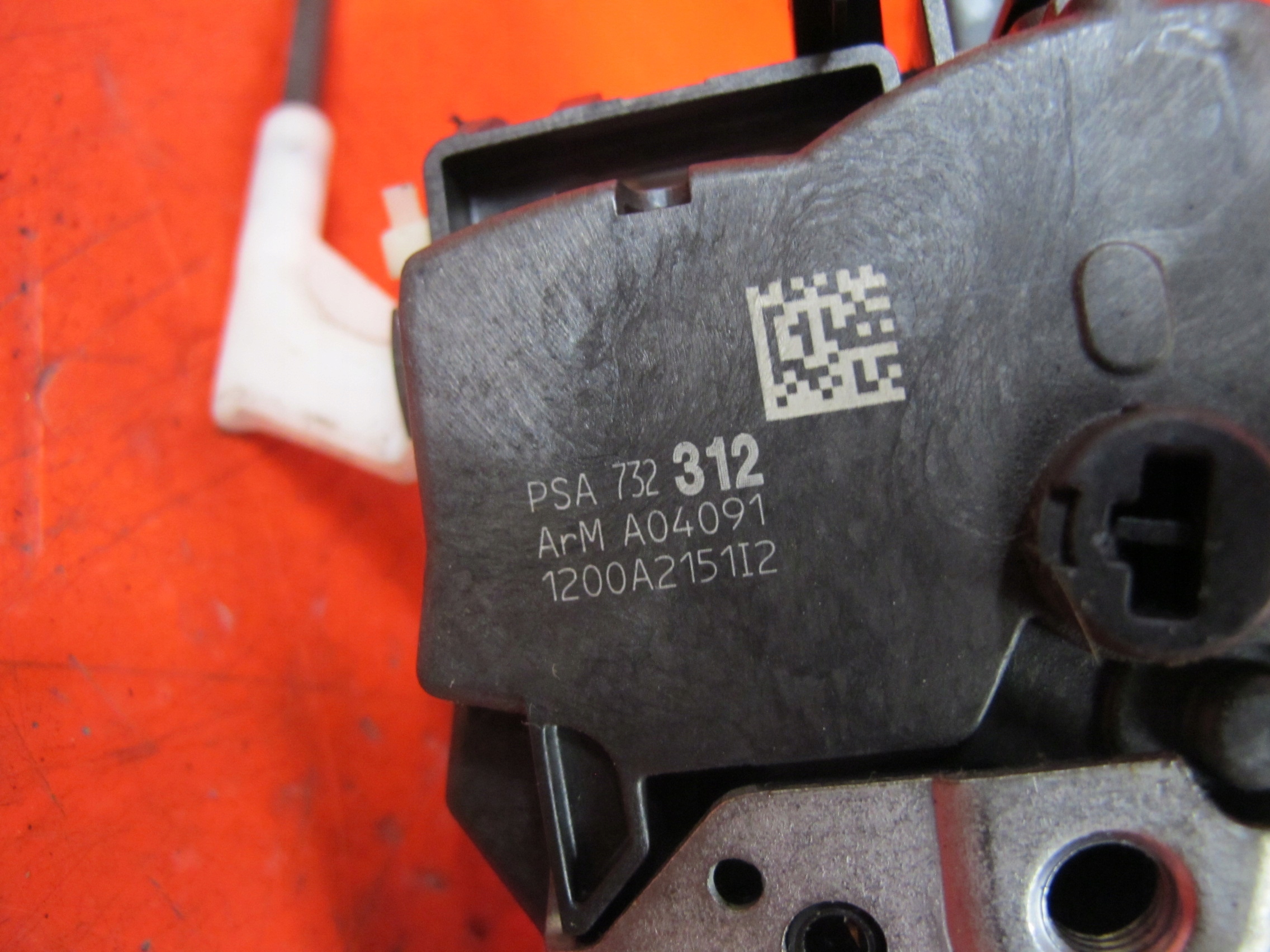 CITROEN DS3 lock door right 6 PIN EU 732312