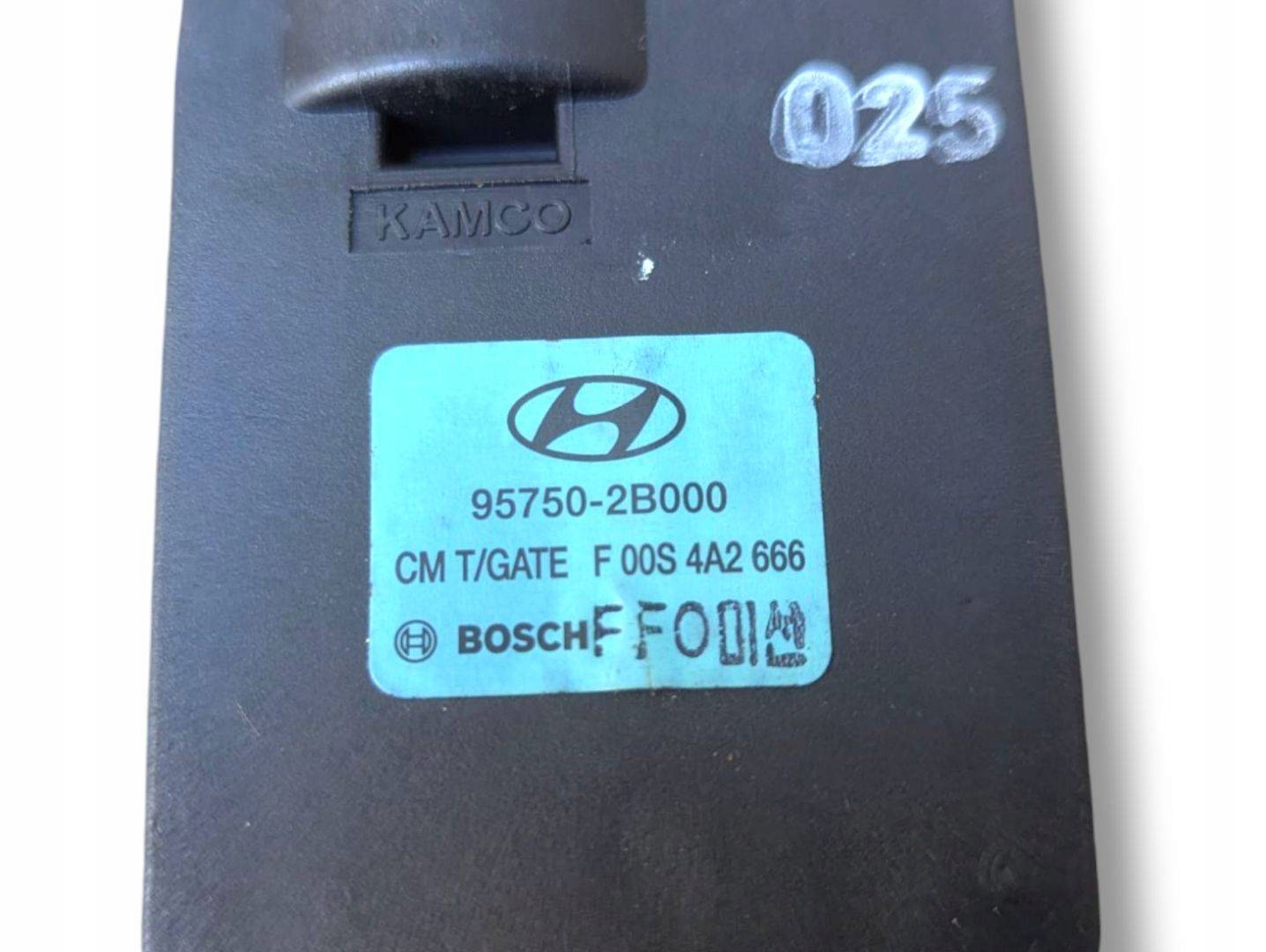 damper of a lock bonnet boot Hyundai Santa Fe 2 facelift CM 2010