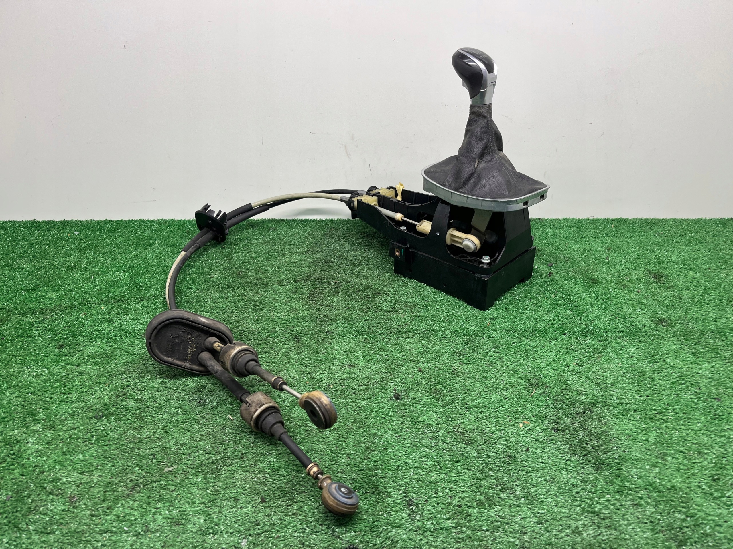 trim changes of the gear OPEL INSIGNIA 13261545