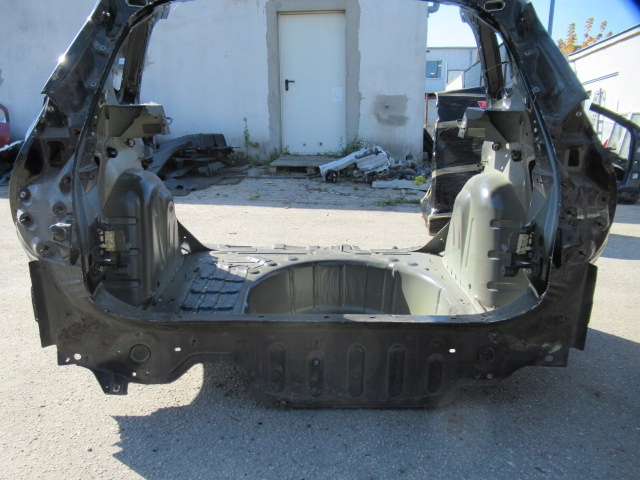 PEUGEOT 3008 PAS TYLNY PODŁOGA DUPA BŁOTNIKI