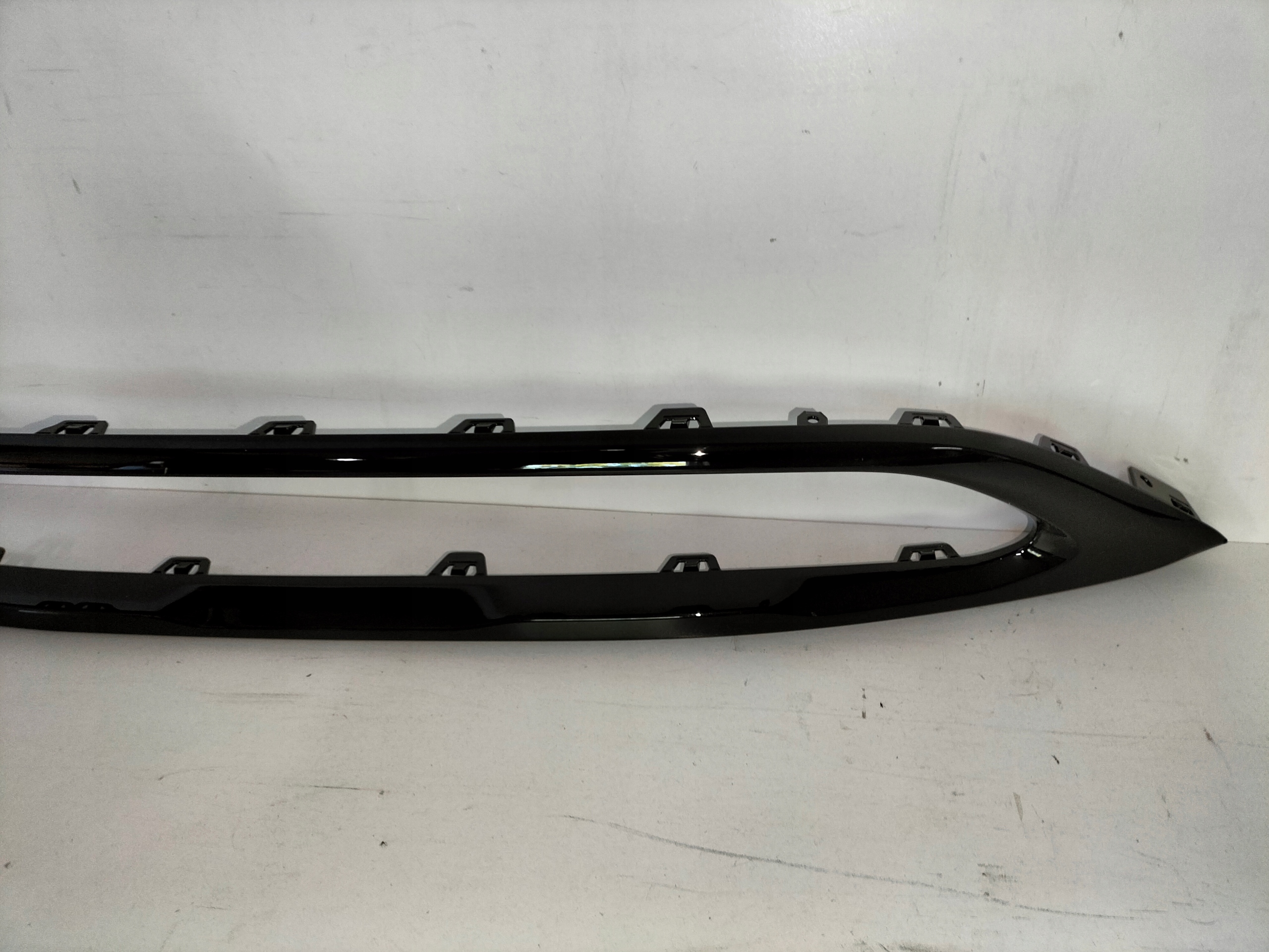GRIGLIA MODANATURA PARAURTI MERCEDES E KLASA W214 22