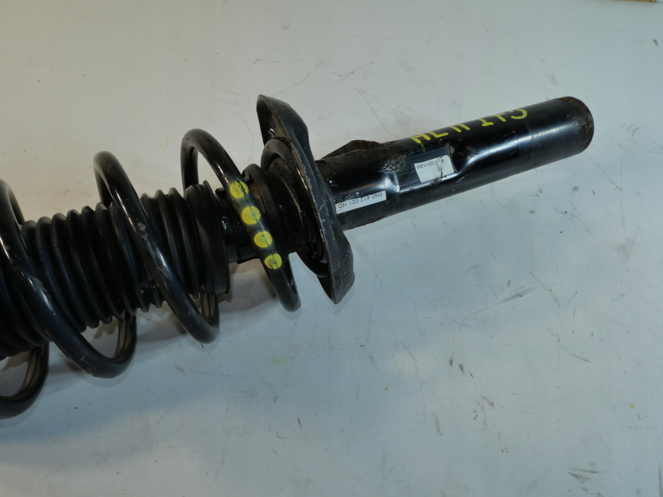VW TIGUAN shock absorber front 5N0412021HD