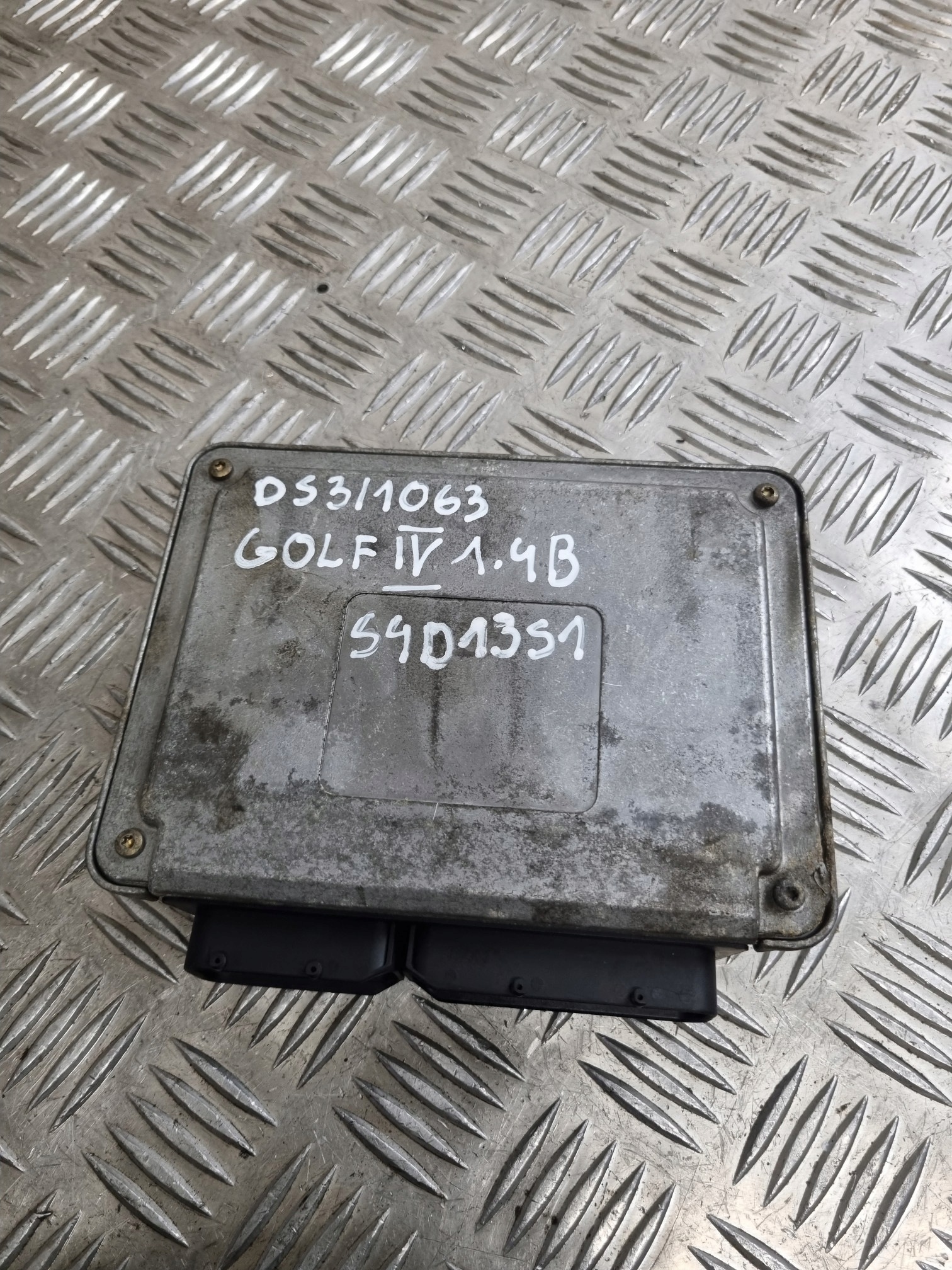 bedienteil des motors GOLF IV 1.6B 036 906 034 BB