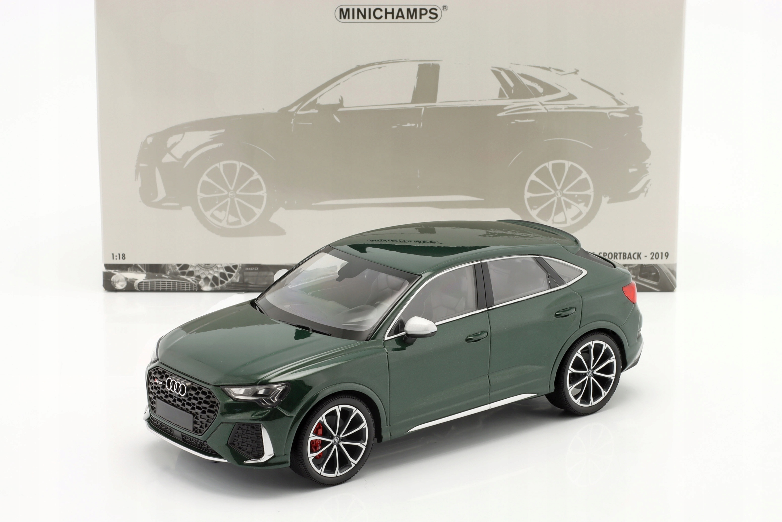 Minichamps Audi RSQ3 2019 zelená metalíza 1:18 LE336 ks