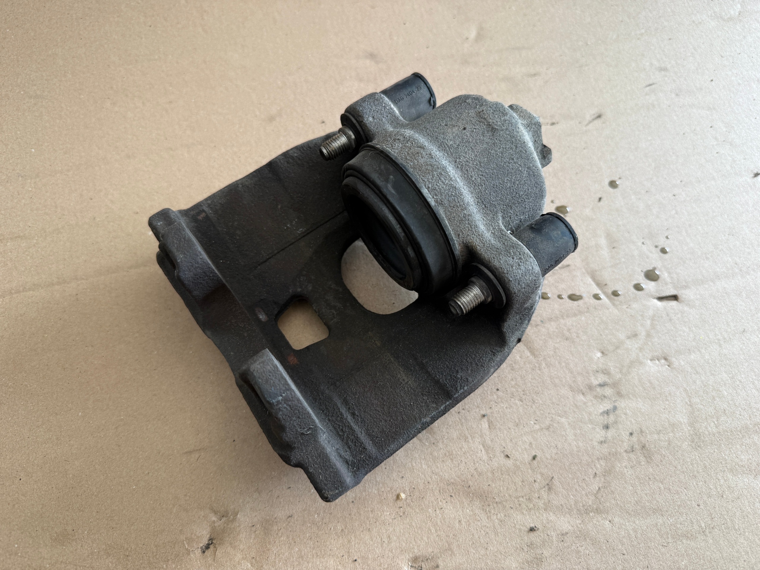 AUDI Q3 LIFT 2.0 TDI caliper brake right front VCF257