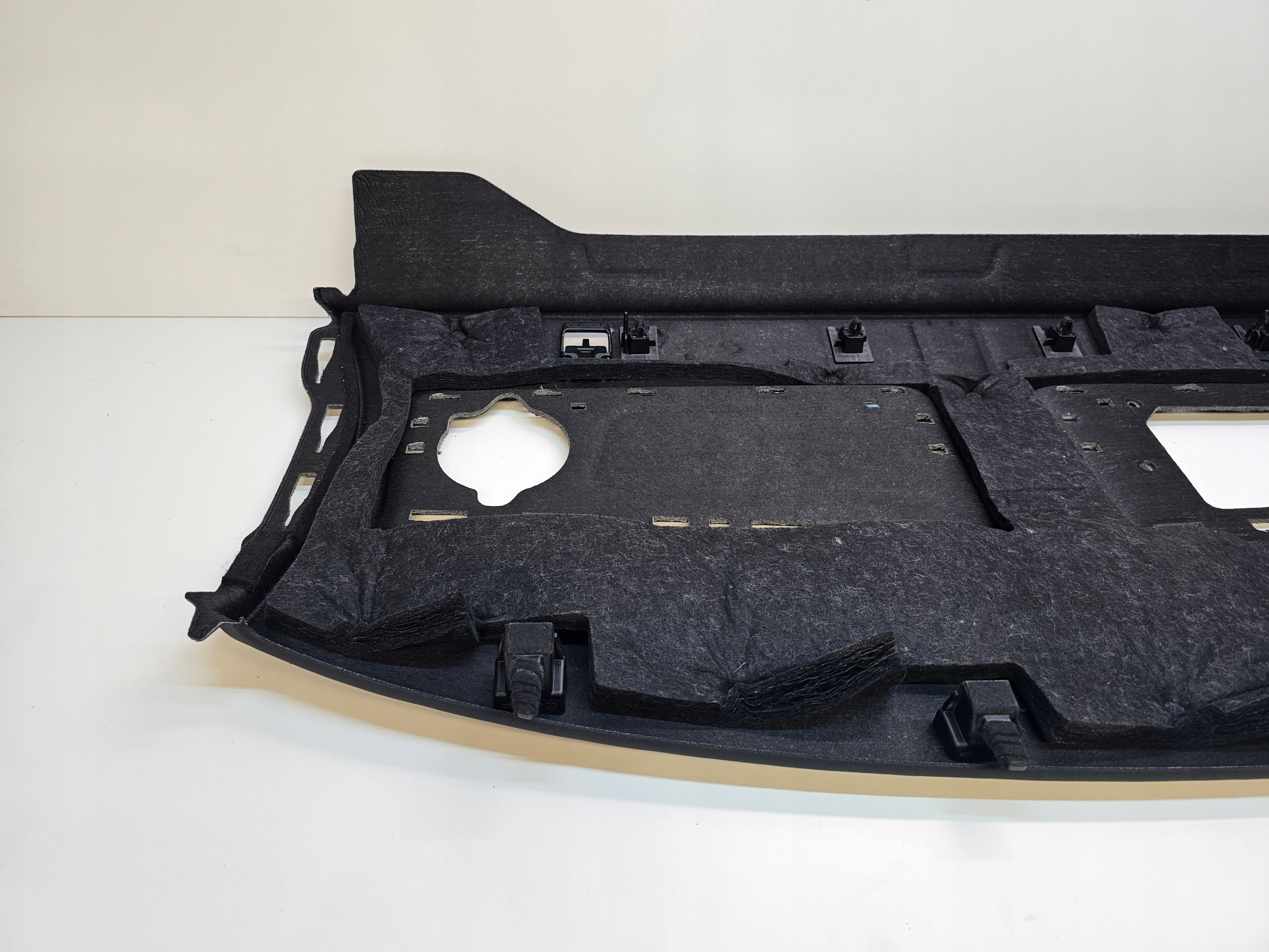 ABDECKUNG, HUTABLAGE HINTEN HECK AUDI A4 B9 SEDAN 8W5863411E