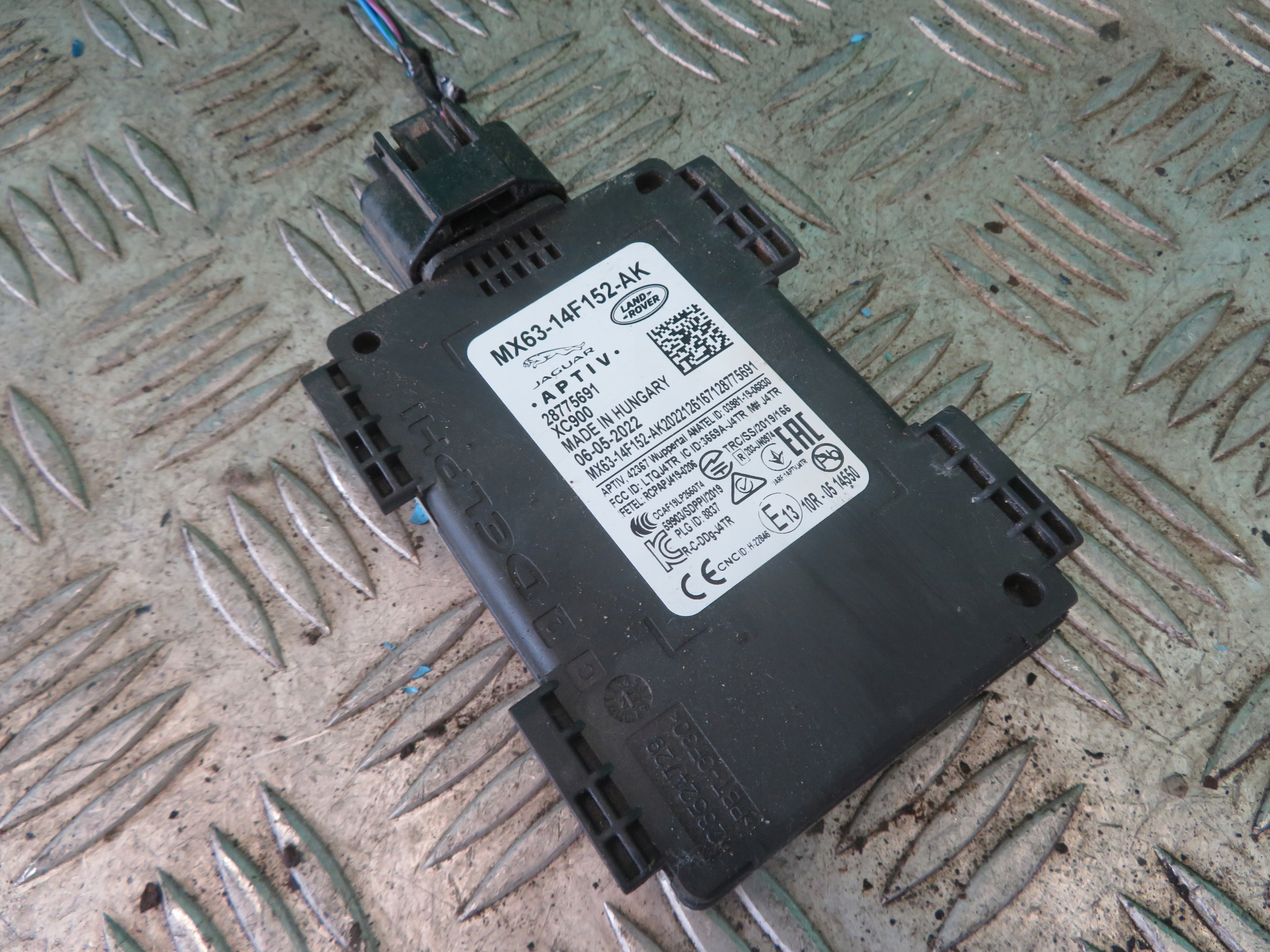 Sensor RADAR MARTWEGO POLA RANGE ROVER LAND ROVER VELAR L560 3.0 22R