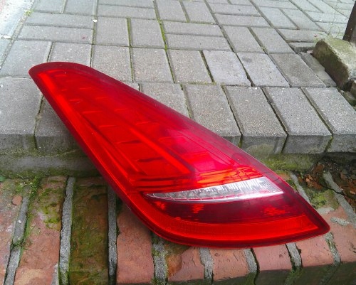 PEUGEOT RCZ 10-14 LAMPA TYLNA LEWA LED EUROPA