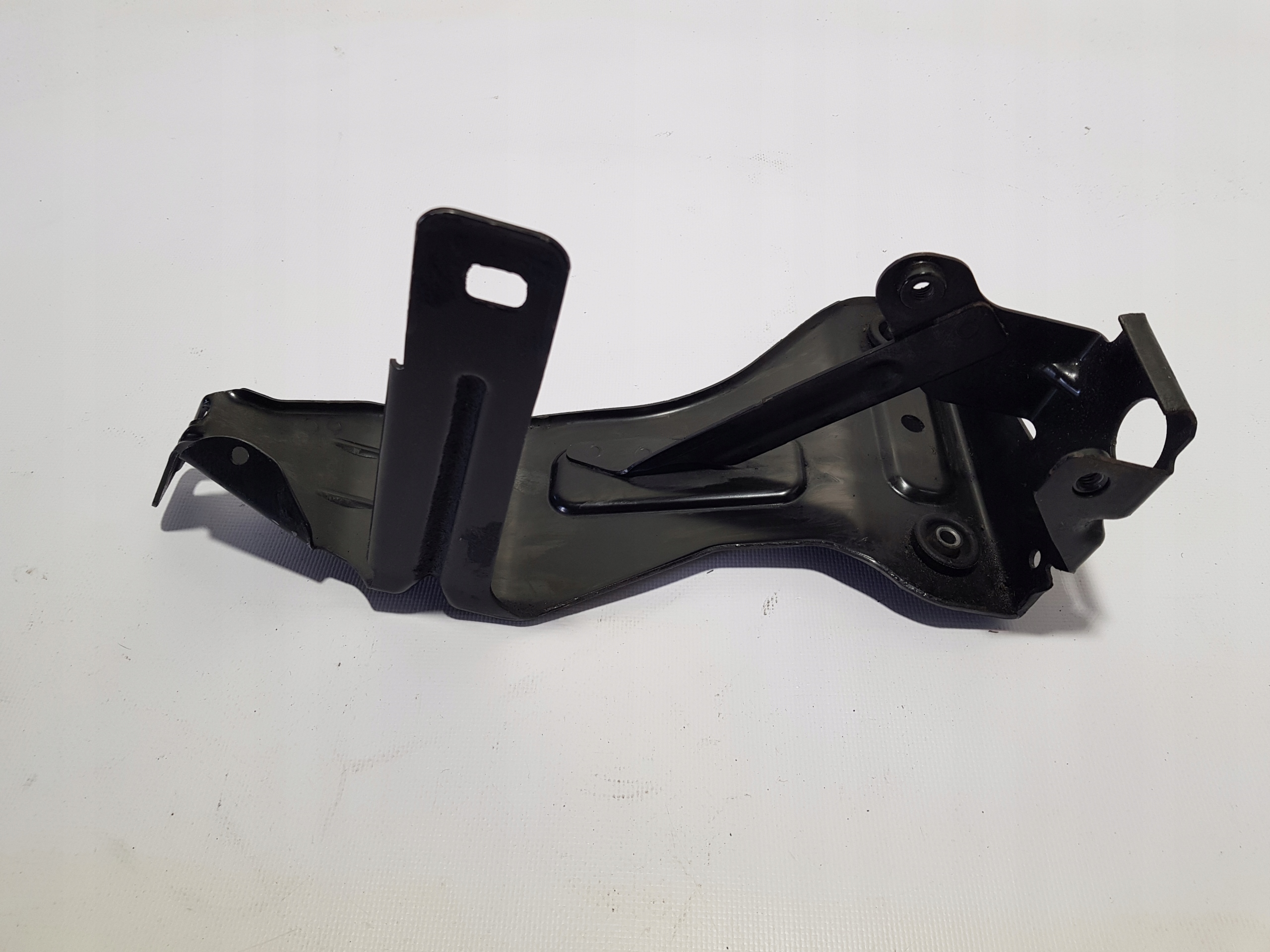 Halter POMPY der Lenkung MERCEDES ML W164 3.0 CDI 0024216A