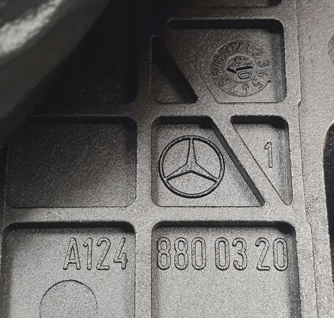 RĄCZKA OTWIERANIA MASKI MERCEDES GLK X204 Jakość części (zgodnie z GVO) O - oryginał z logo producenta pojazdu (OE)