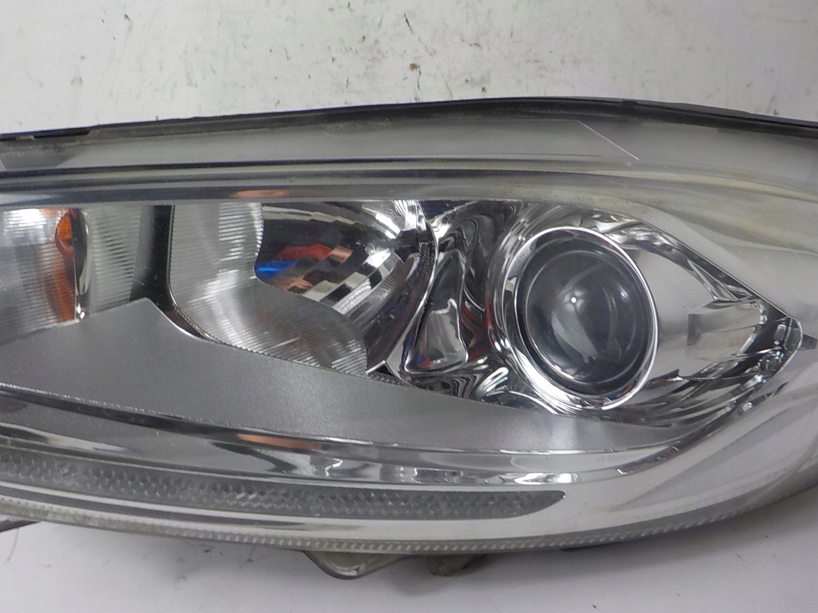 FORD FIESTA MK7 VII LIFT light left front front UK