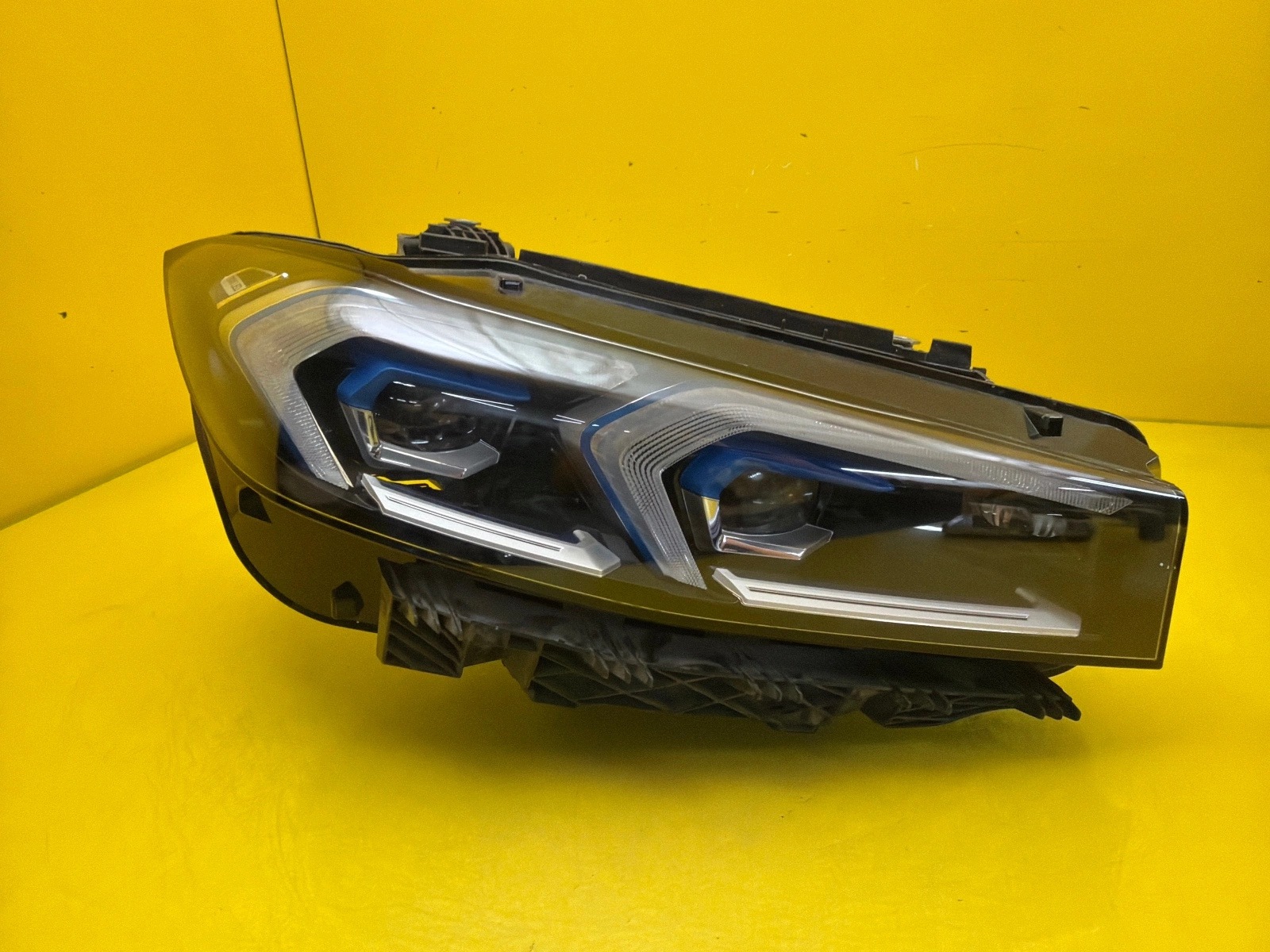 light right front BMW 3 G20 G21 Lift Full Led 5A1A354-06 blue