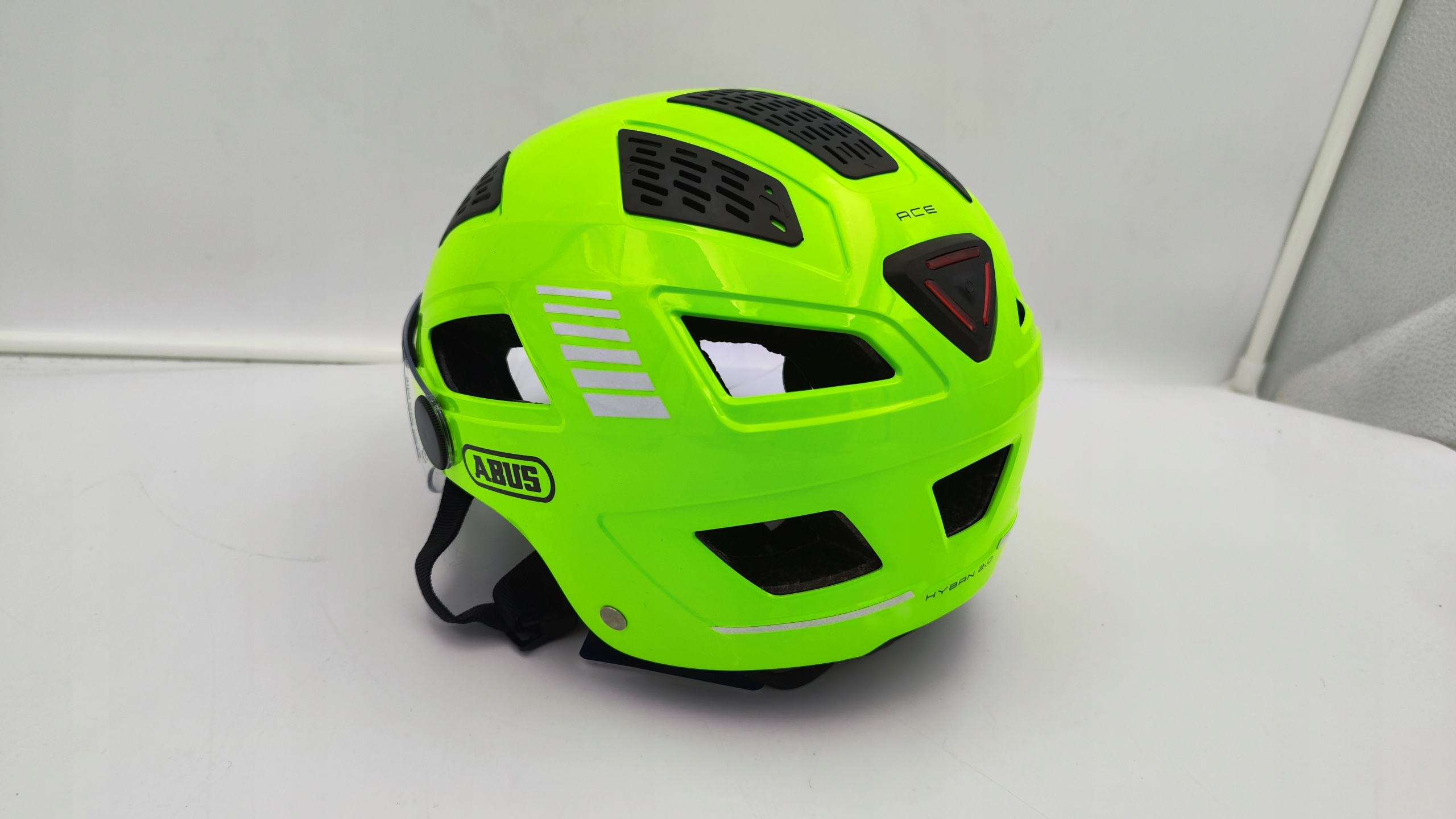 Kask rowerowy Abus Hyban 2.0 r. M Model Hyban 2.0