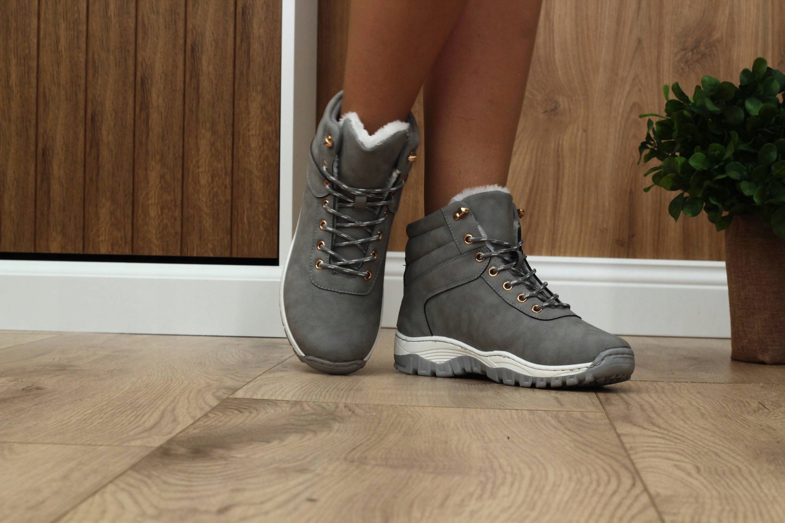 ZIMOWE TRAPERY OCIEPLANE TREKINGOWE ŚNEGOWCE Kod producenta D97-7GREY