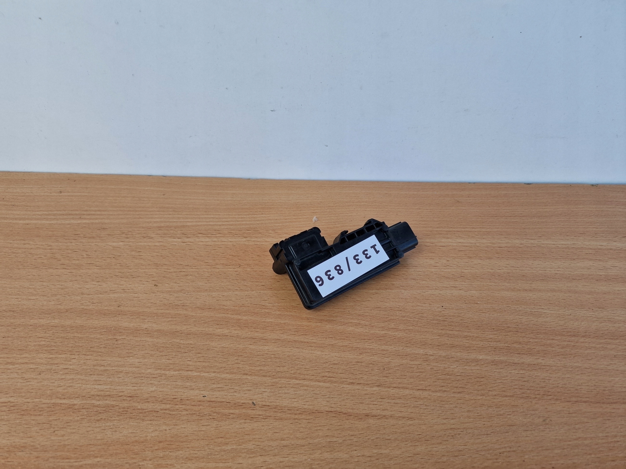 SUBARU MODUL BEDIENTEIL SENSOR 98321FJ000 DENSO