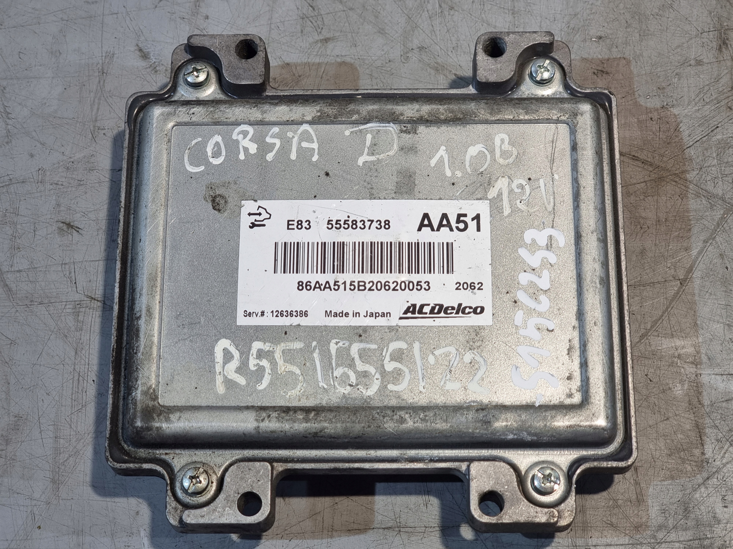 control unit computer of the engine OE 55583738 OPEL CORSA D 1.0B 48kW 12r