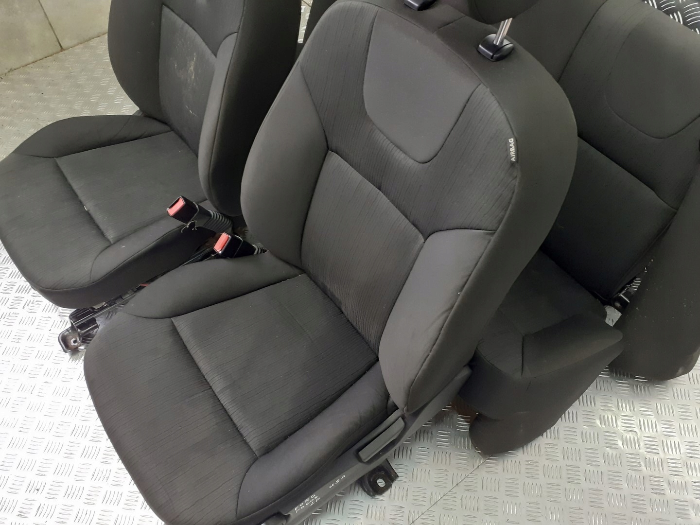 кресла диван комплект + бочки FORD Focus MK2 америка 2.0 16V