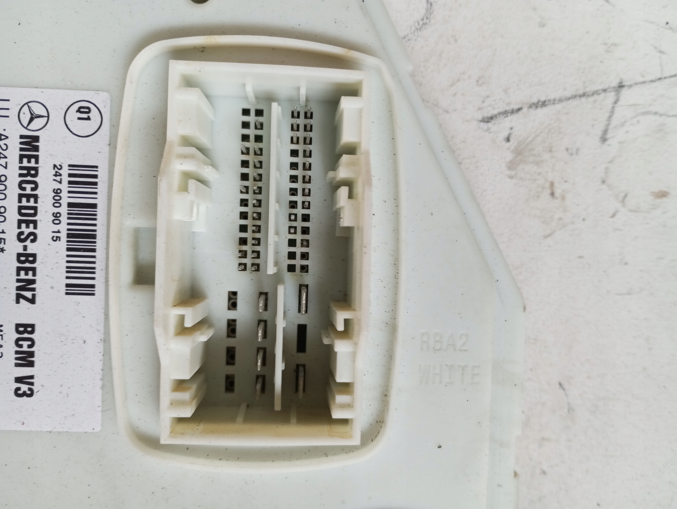 module unité de commande électronique uce KOMFORTU MERCEDES W247 A2479009015