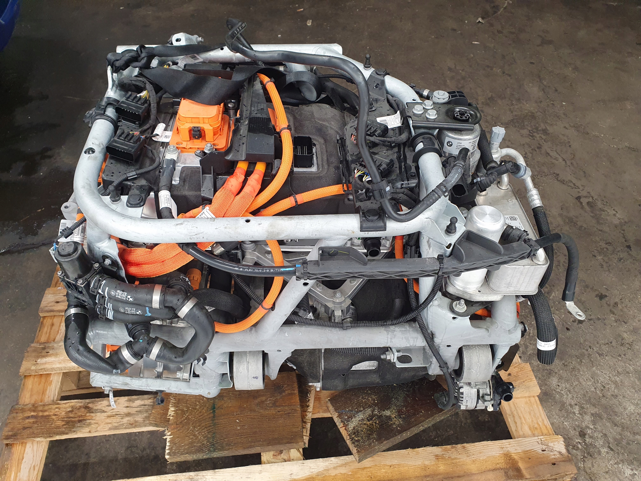 MINI F56 SE NAPĘD ELEKTRYCZNY SILNIK SKRZYNIA IB1