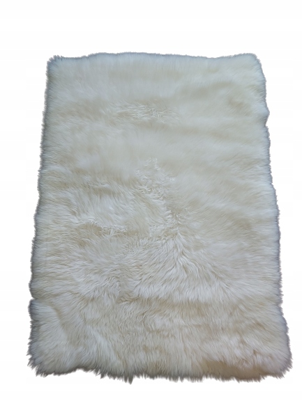 Koberec z ovčej kože 4 farby 100 x 70 cm