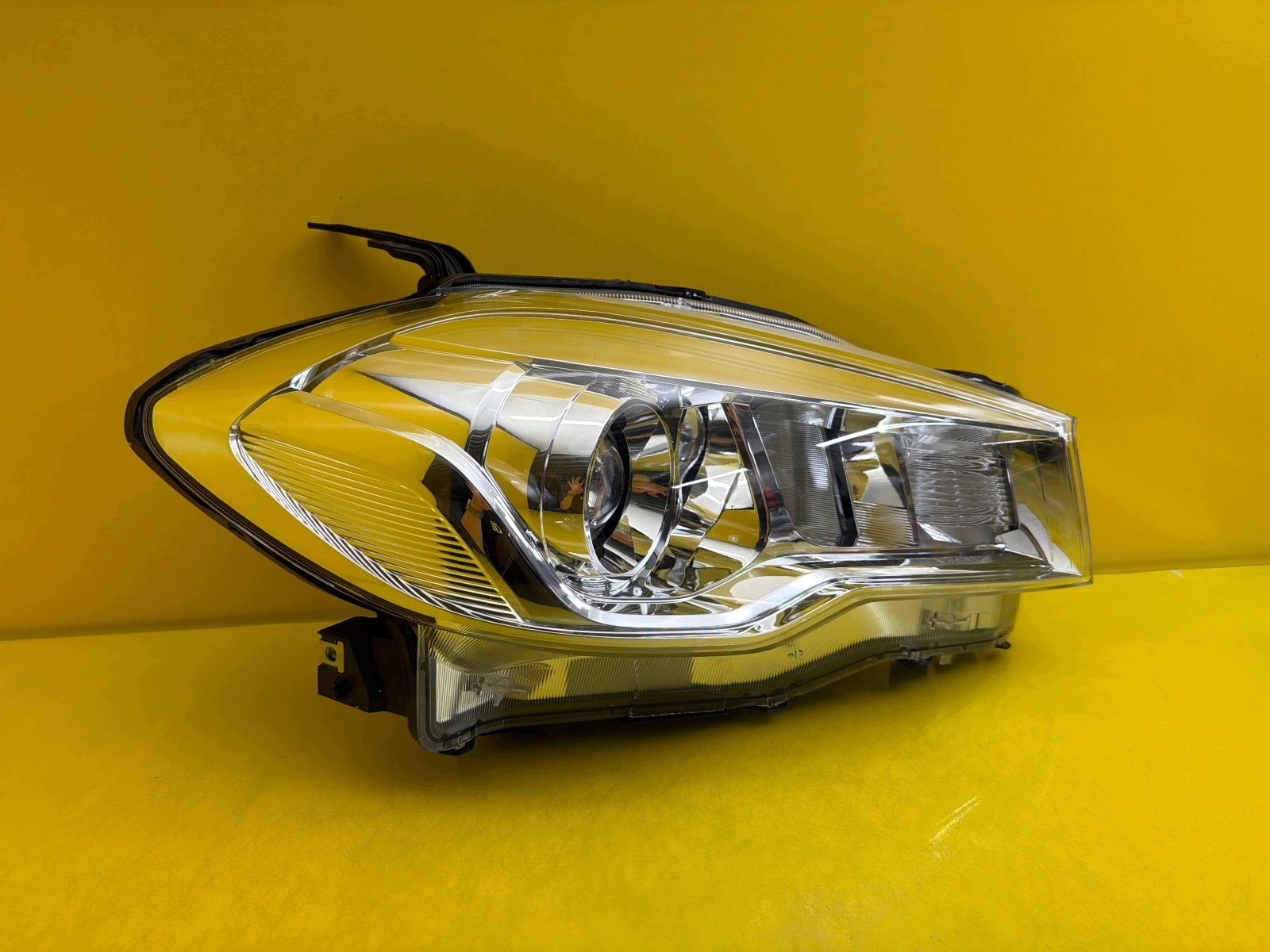 light right Suzuki SX4 S-Cross Lift 100-18733 lens 2017- 100-18733