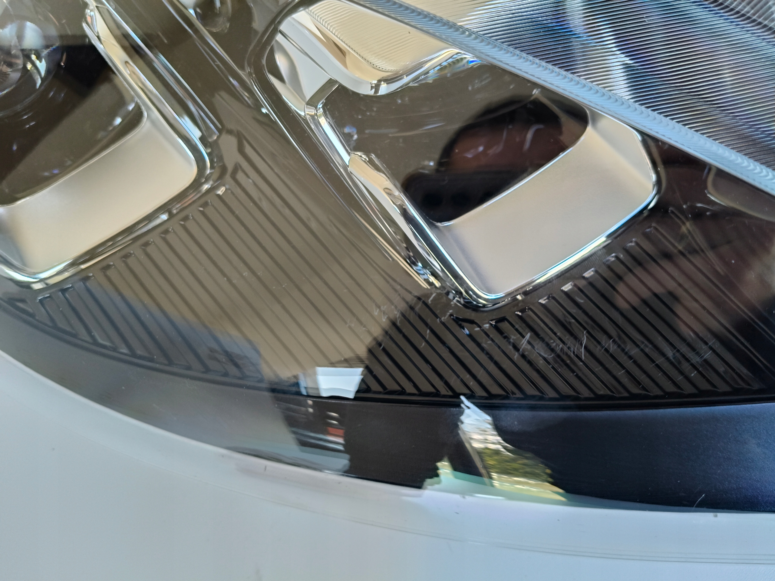 light right REFLEKTOR FORD KUGA MK3 19- FULL LED