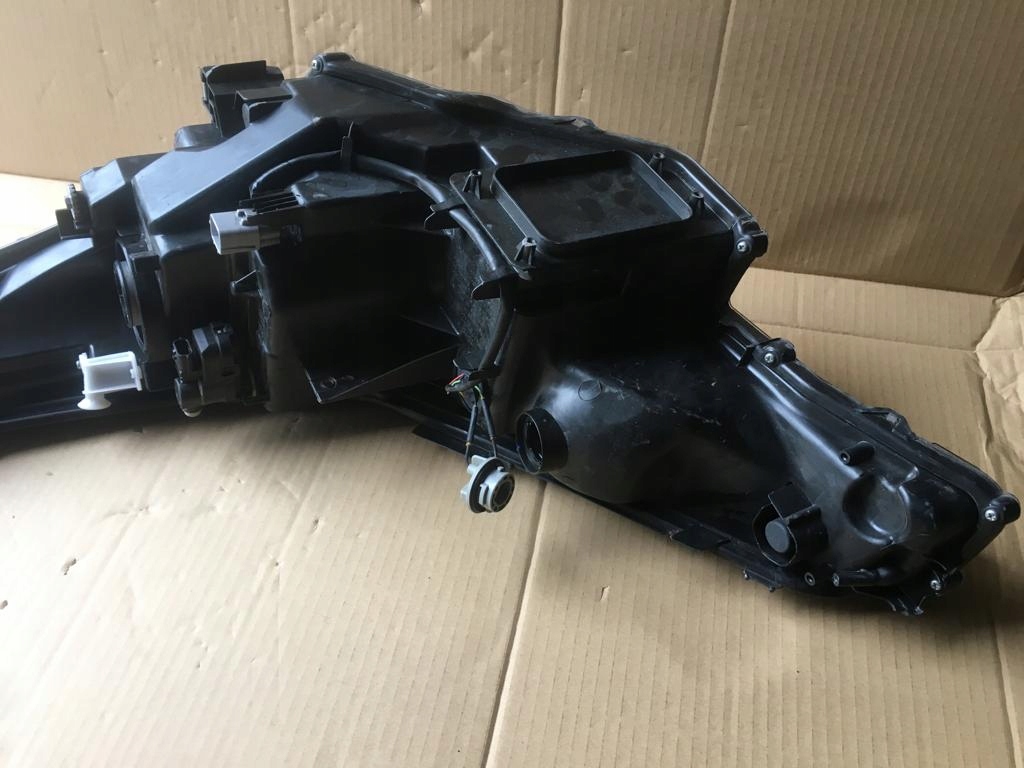 REFLEKTOR light right front TOYOTA CHR C-HR 16- LED