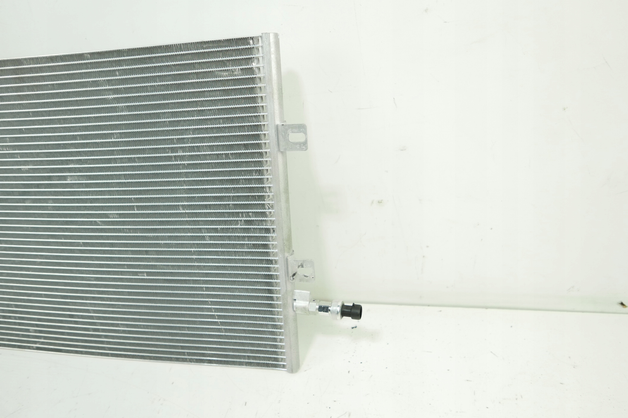 VALEO 818165 CHLODNICA KLIMATYZACJI RENAULT CLIO Part number 818165