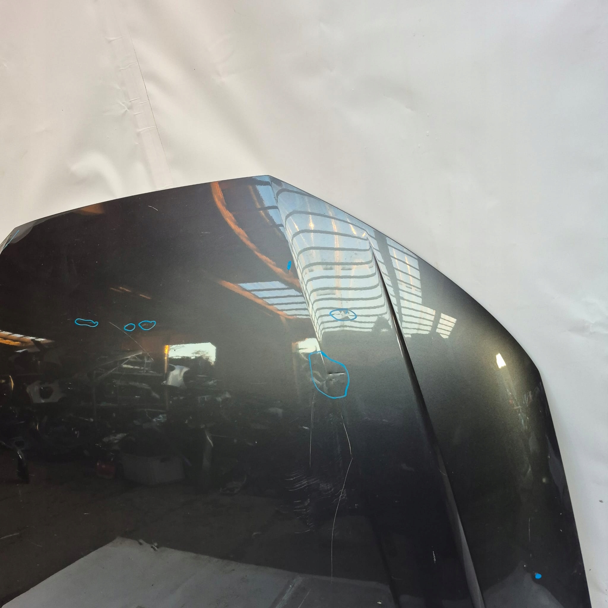 AUDI A4 B9 8W 15-23 hauba