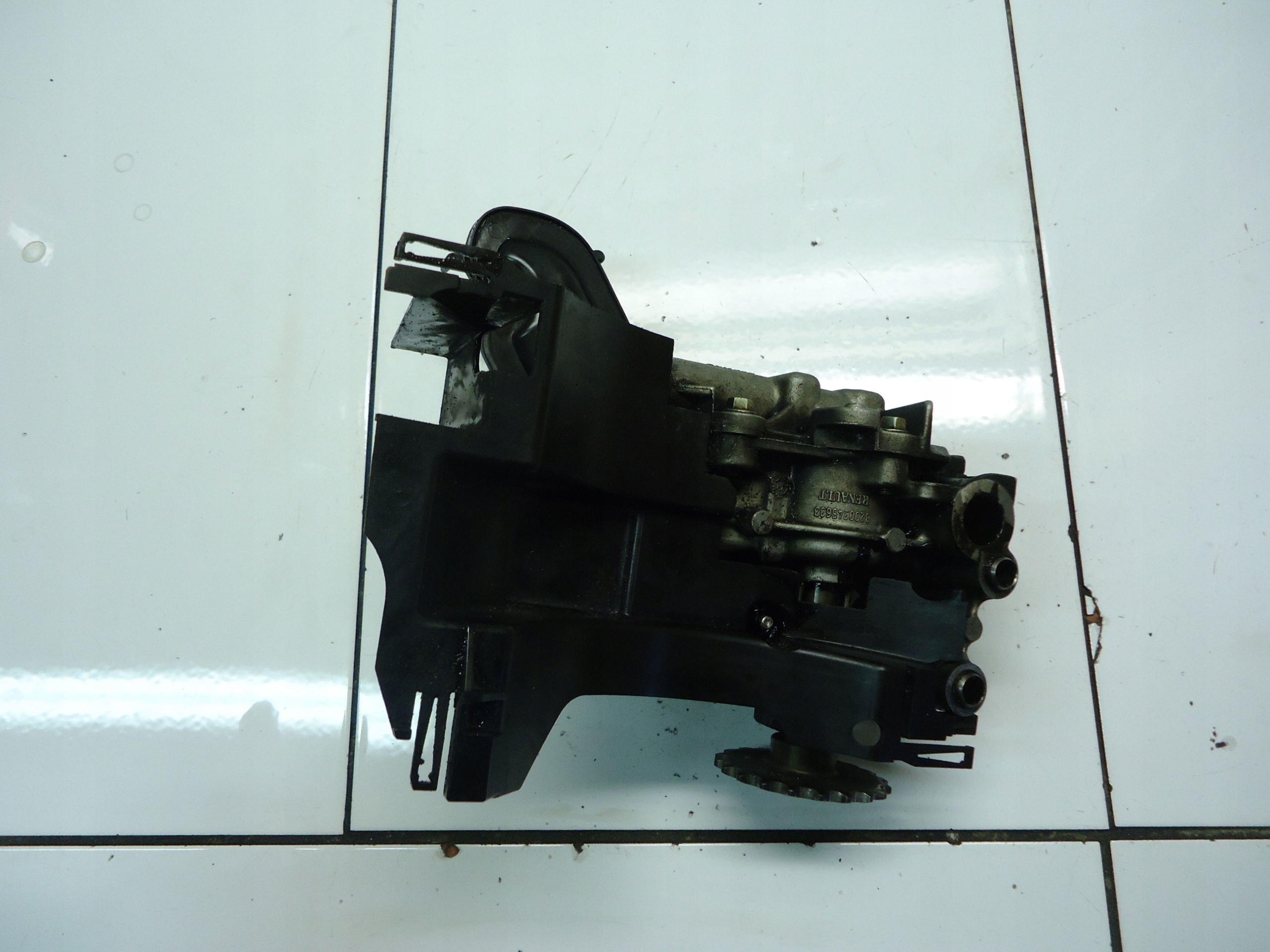 RENAULT TRAFIC II 2.0DCI M9R Ölpumpe 150157688R