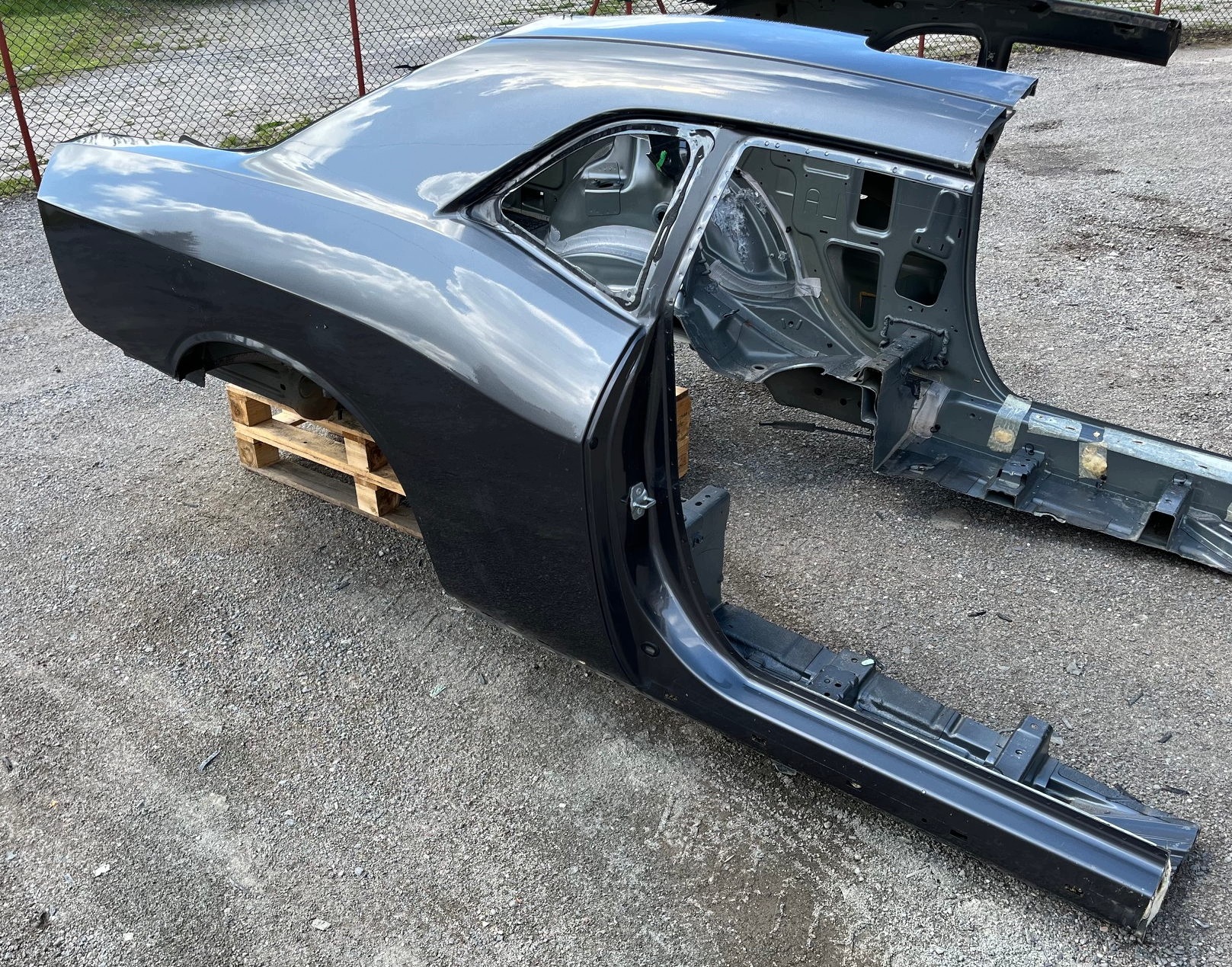 quarter right fender side right rear part rear Dodge Challenger 2015+