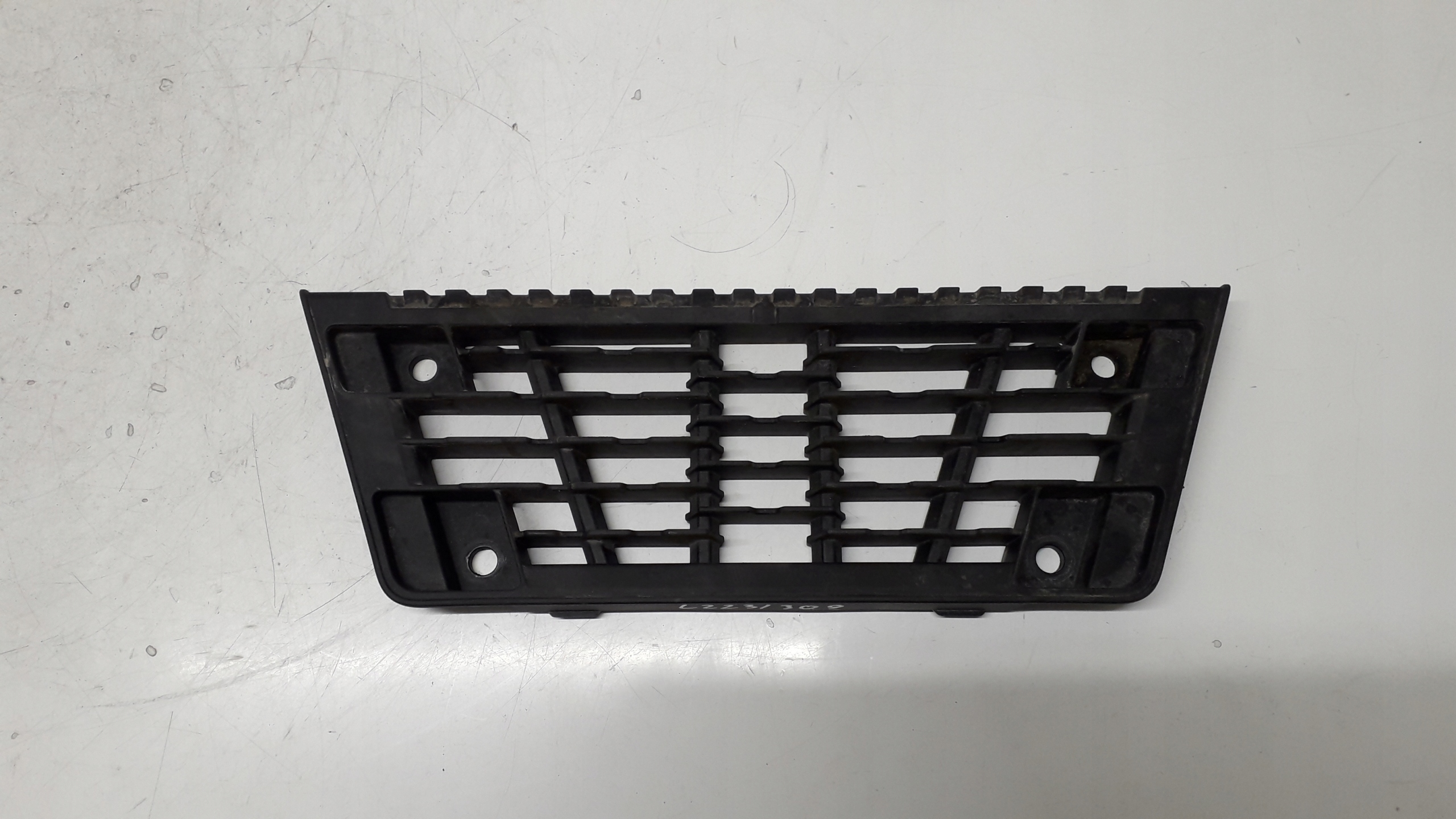 RENAULT RANGE T GAMA STOPIEŃ SCHODEK 82575895