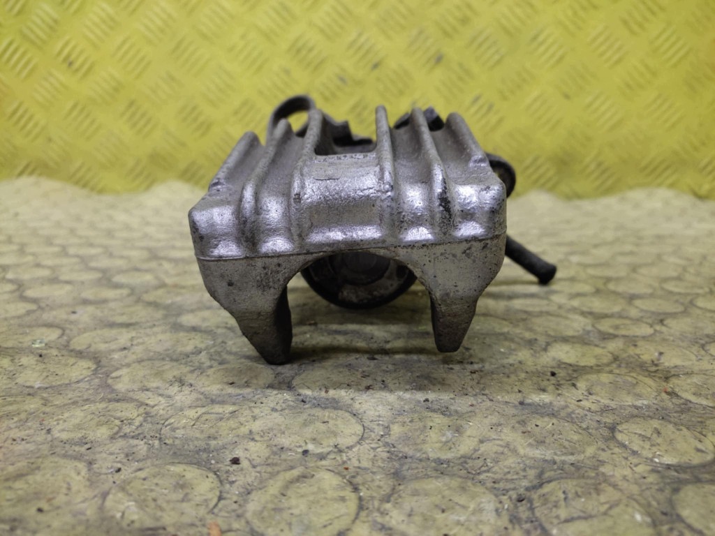 SEAT TOLEDO II bremssattel bremse sattel brems- rechts heck