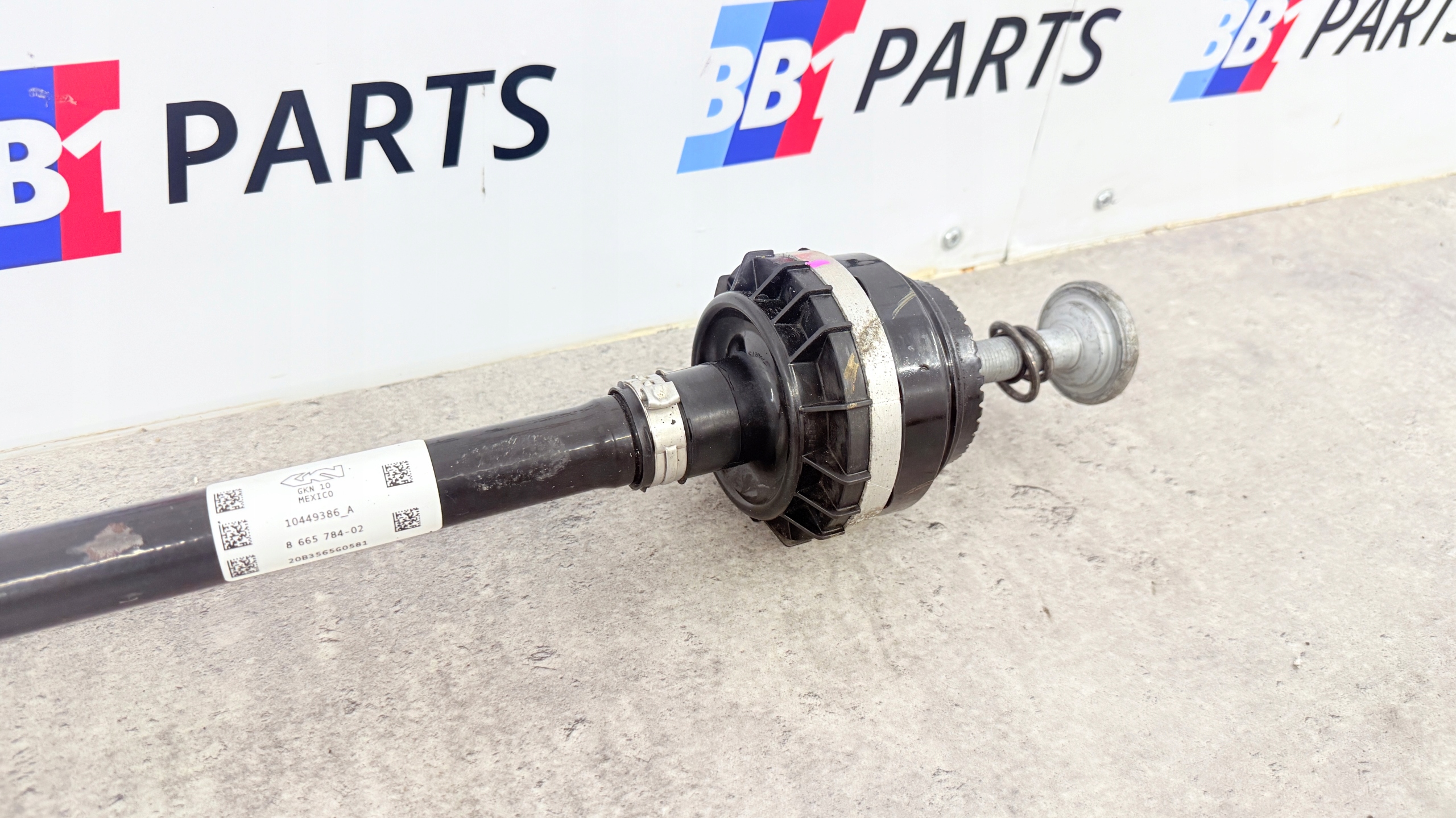 BMW G20 semi-axis right rear part 320I rear 8665784